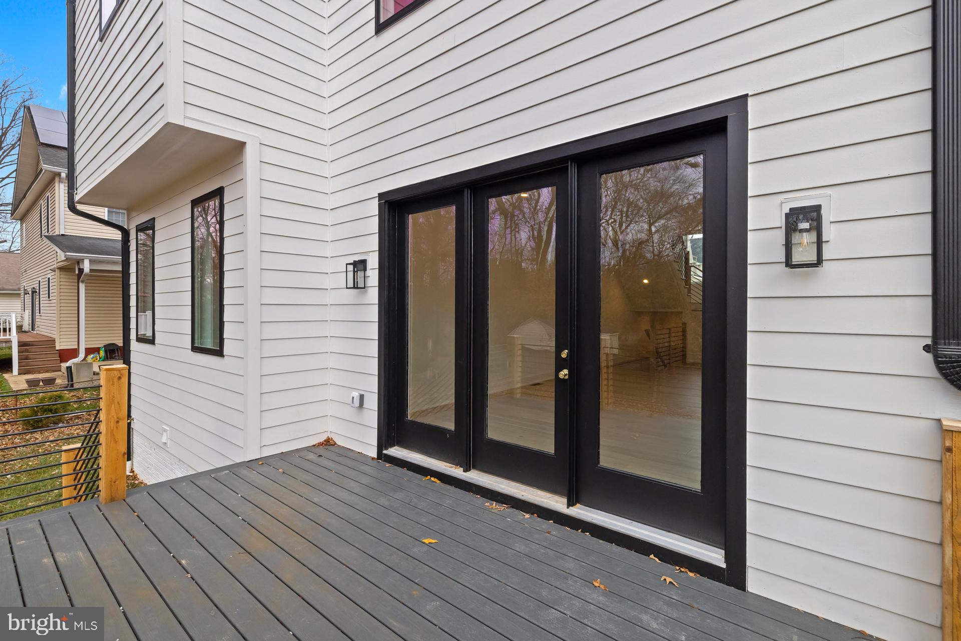 VIENNA WOODS - Residential