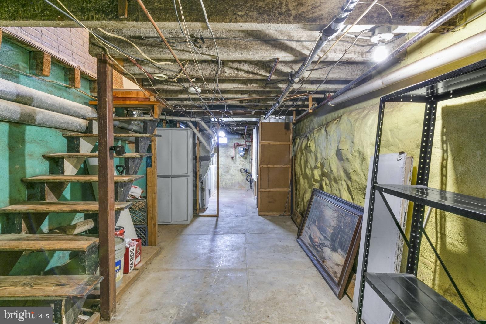 EAST KENSINGTON - Residential