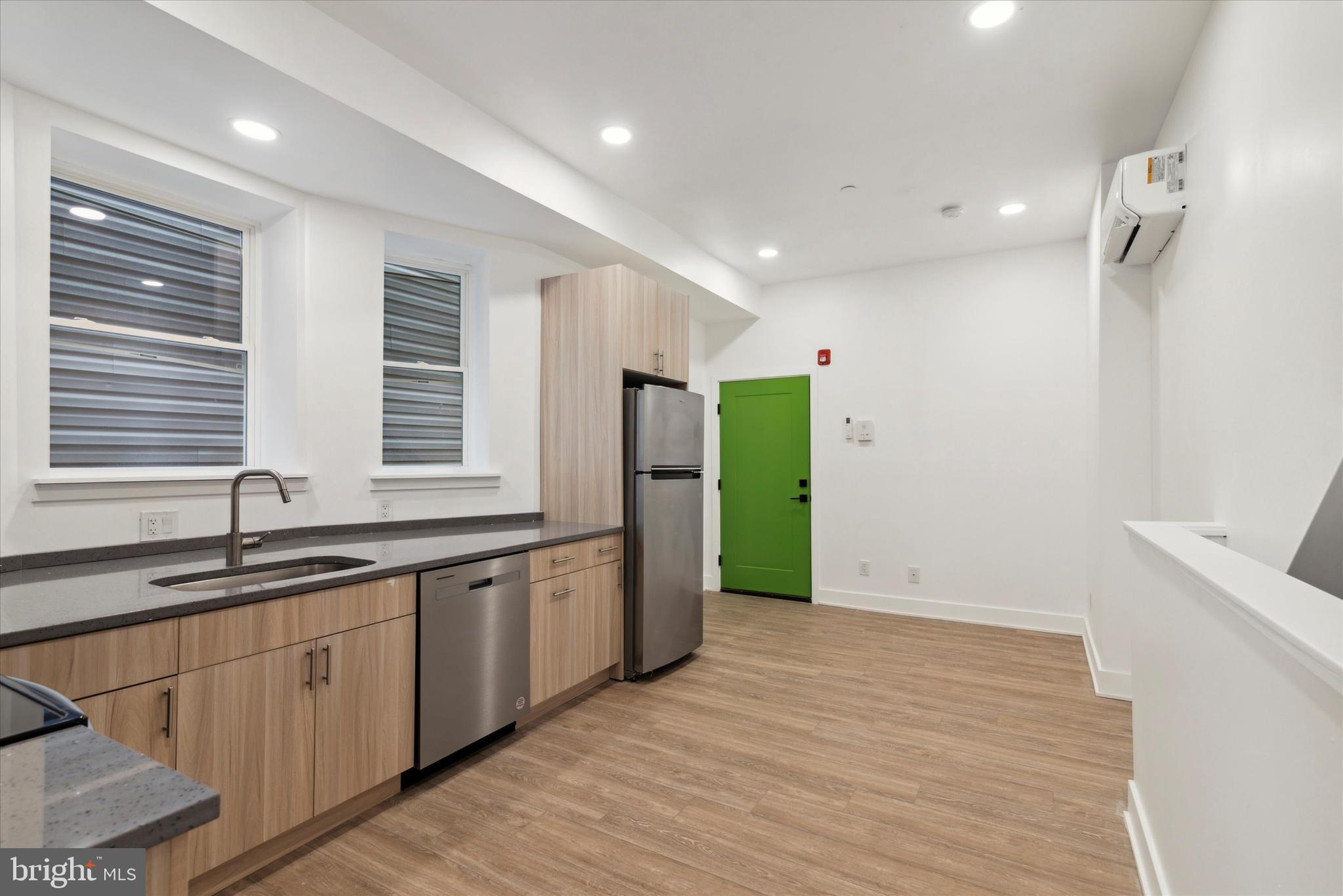 GARDEN COURT - Residential Income