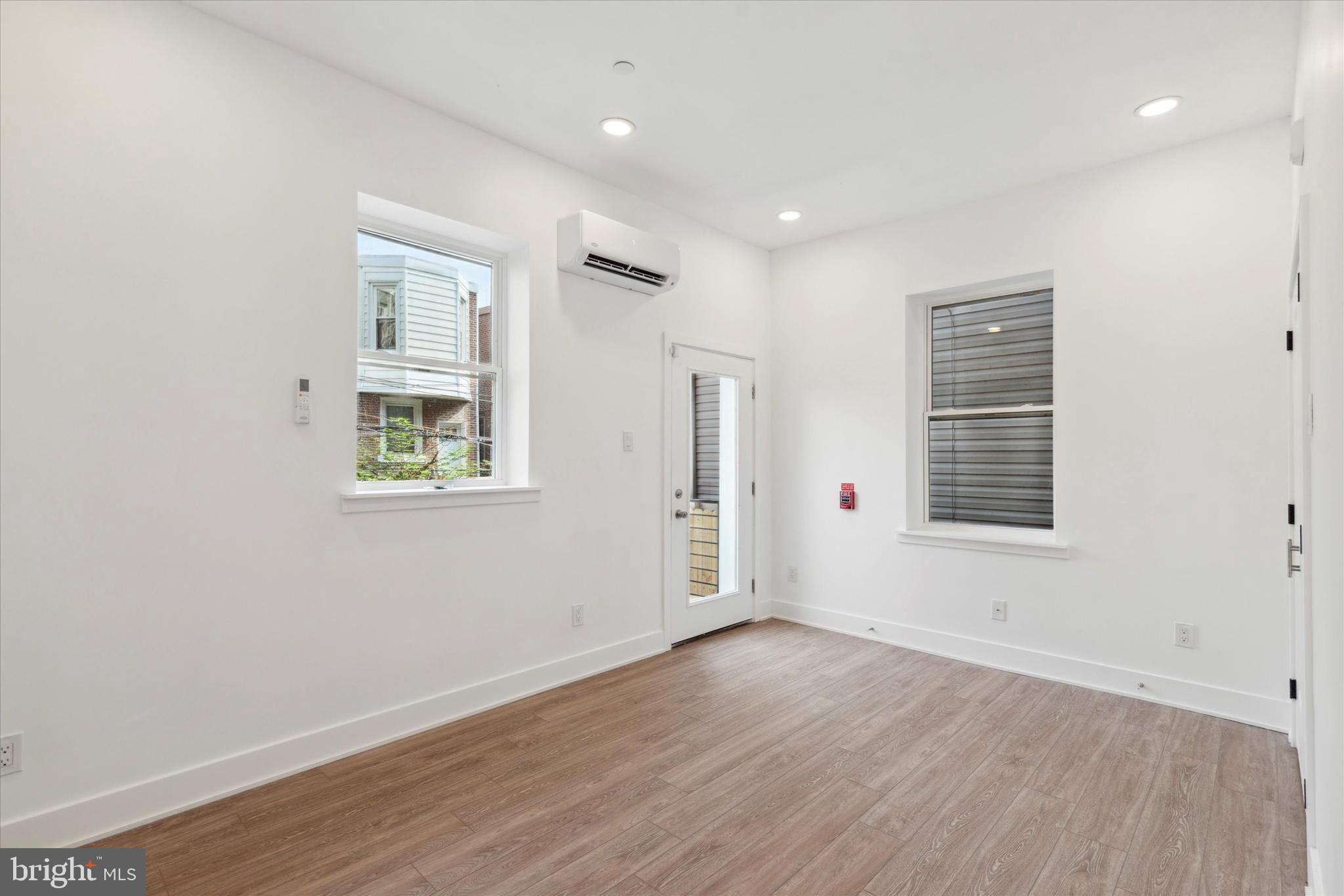 GARDEN COURT - Residential Income