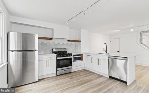 Townhouse For Rent - 715 E Haverford Road<br/> BRYN MAWR, PA 19010
