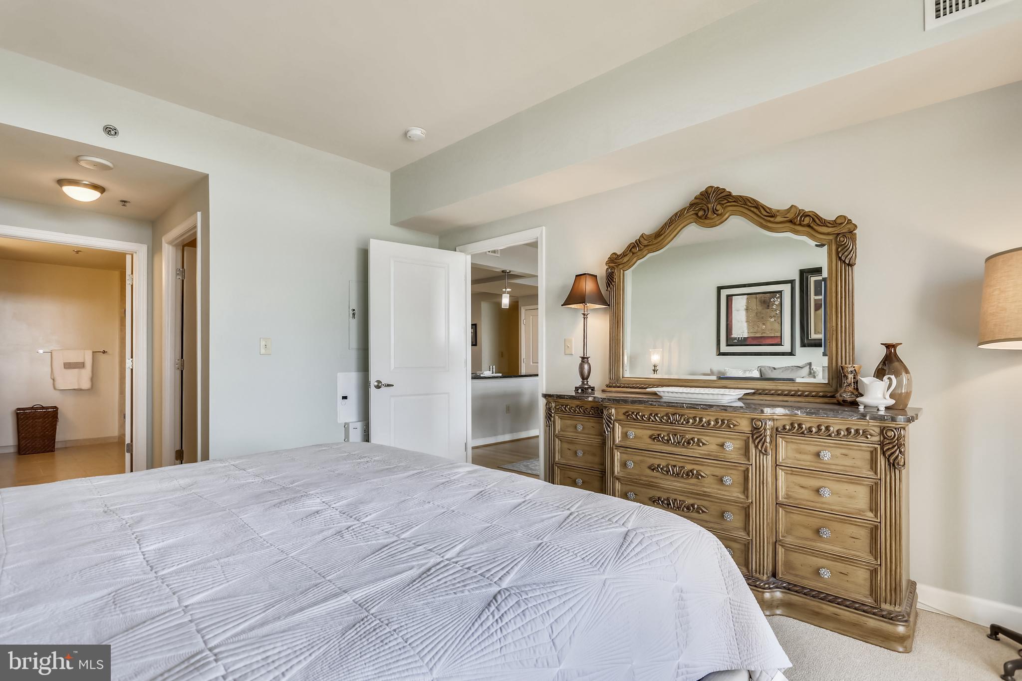 MIDTOWN BETHESDA NORTH - Residential