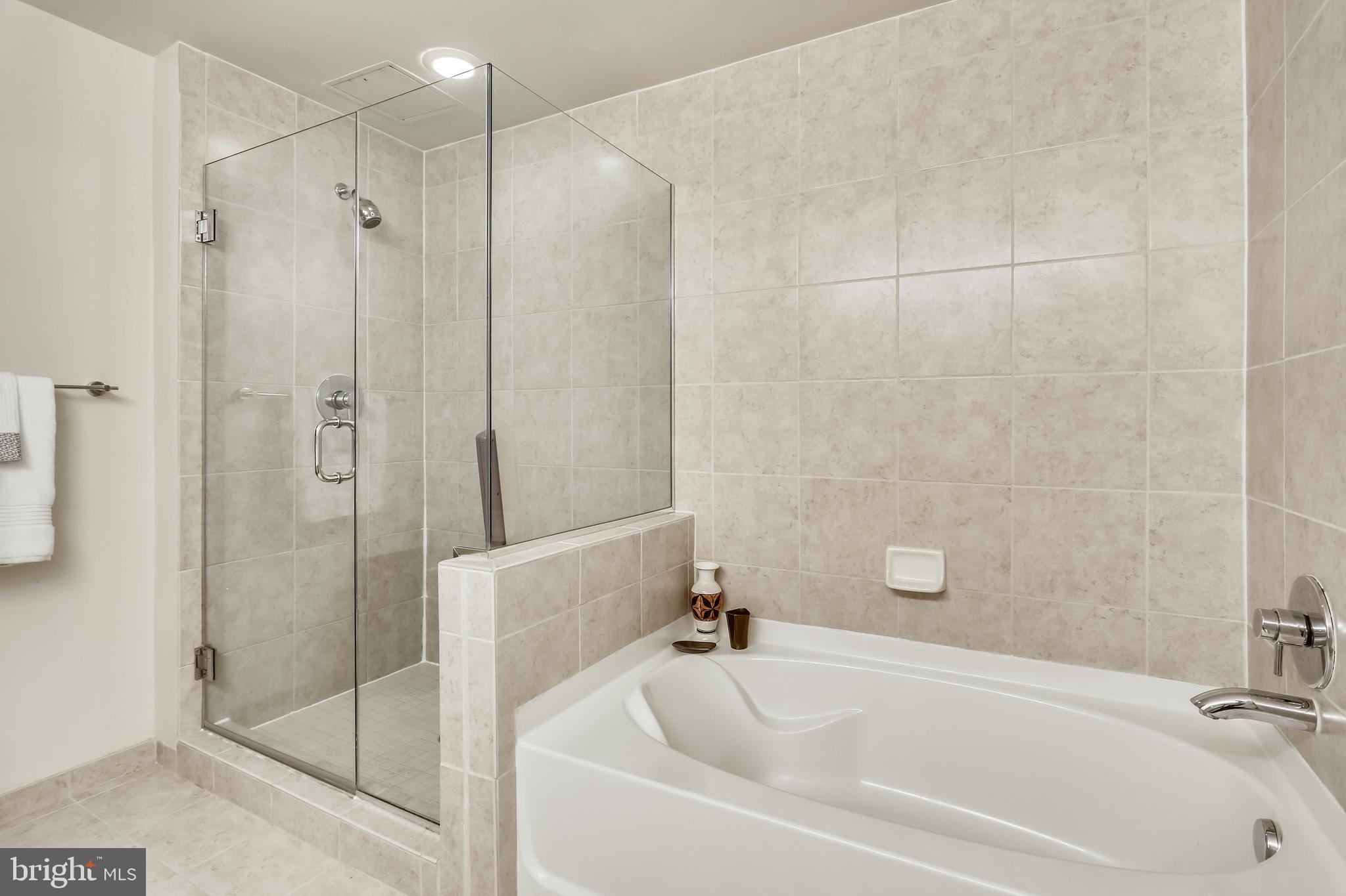 MIDTOWN BETHESDA NORTH - Residential