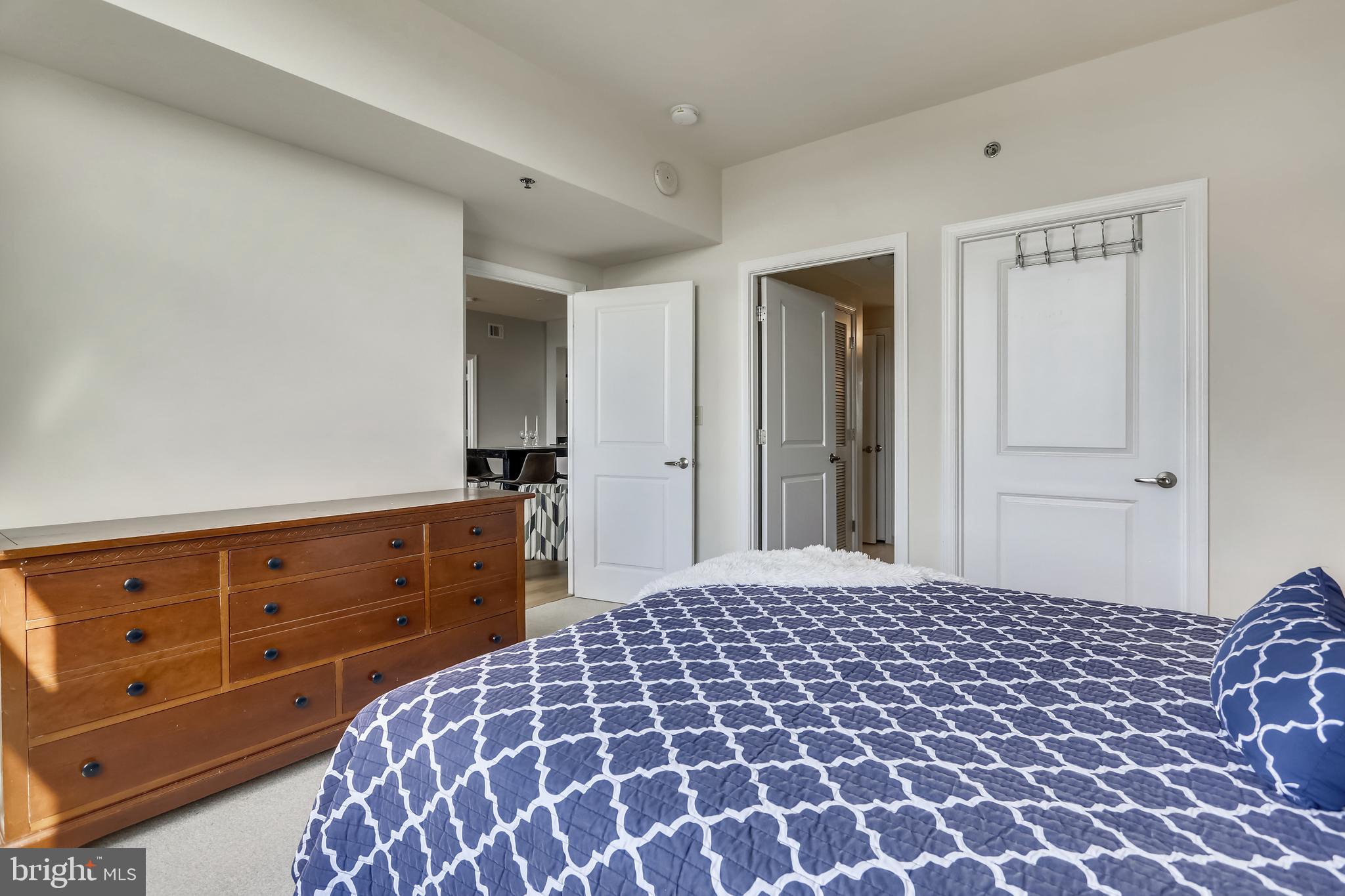 MIDTOWN BETHESDA NORTH - Residential