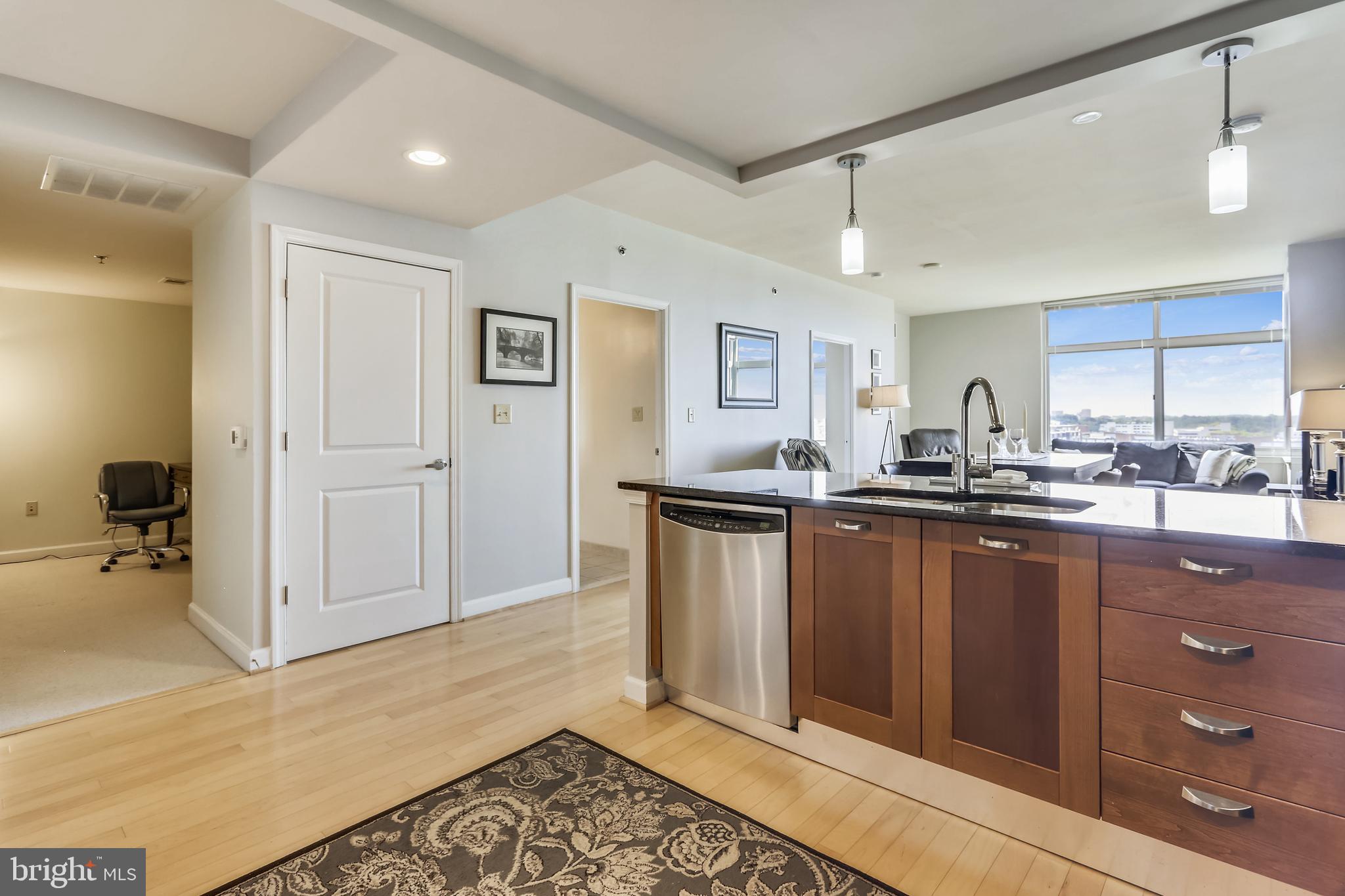 MIDTOWN BETHESDA NORTH - Residential