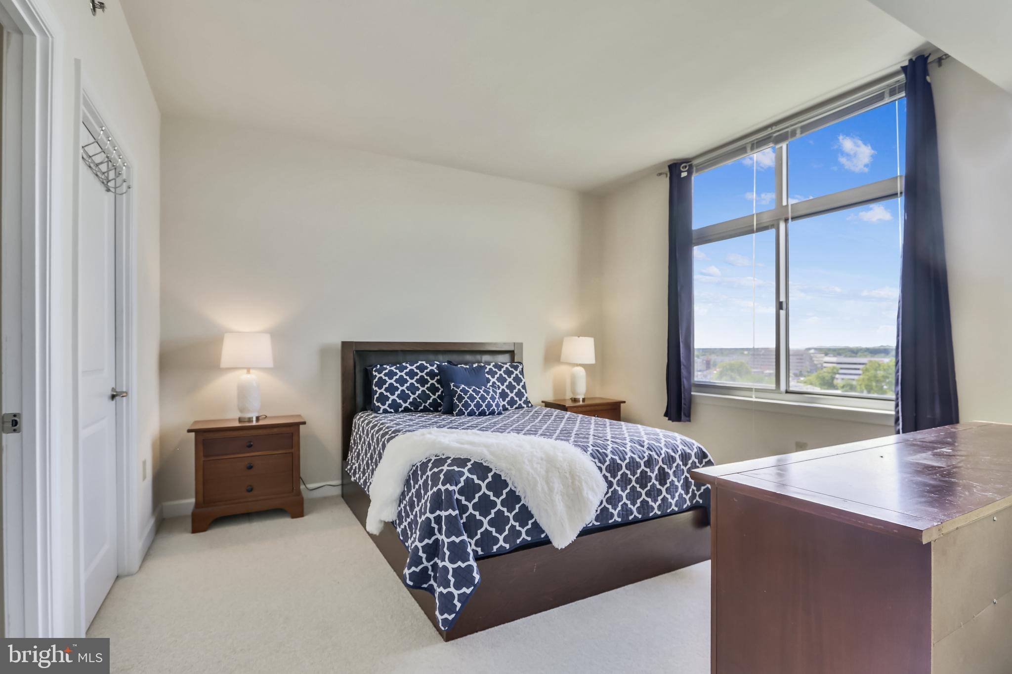 MIDTOWN BETHESDA NORTH - Residential