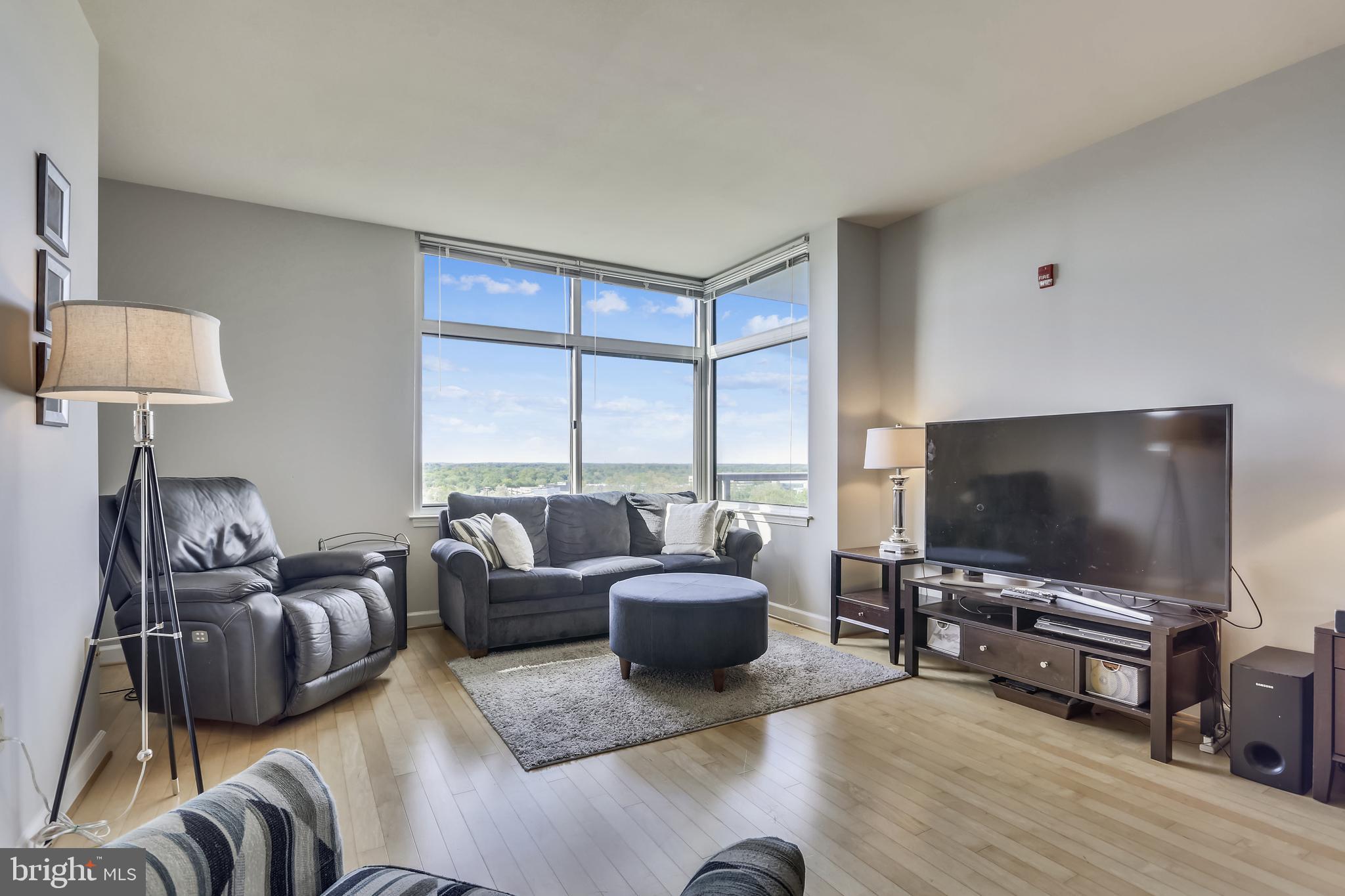 MIDTOWN BETHESDA NORTH - Residential