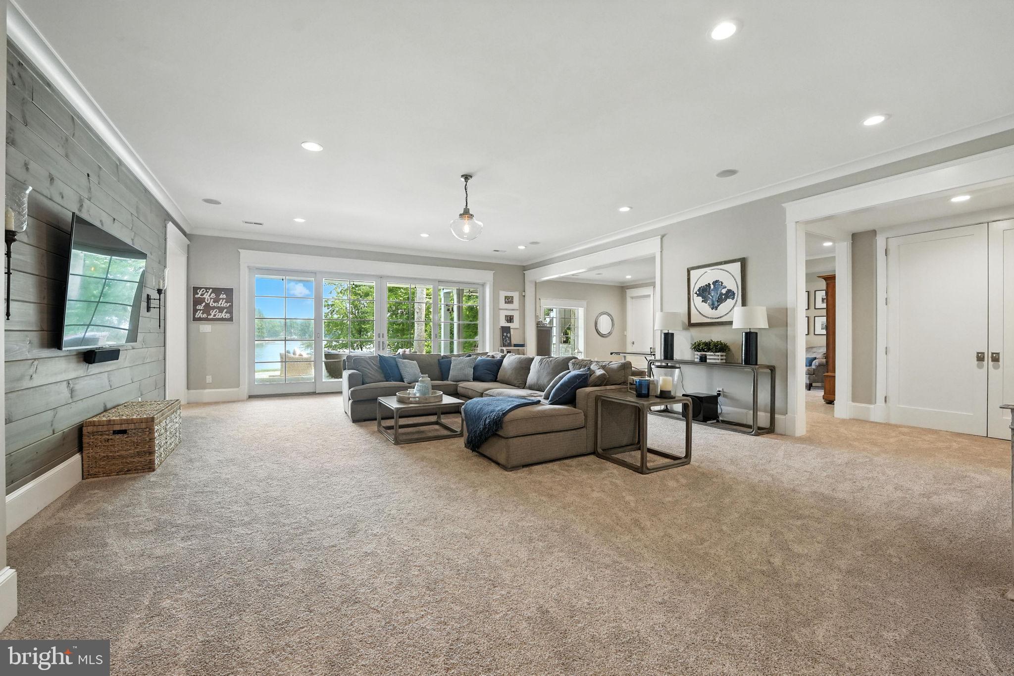 FAWN LAKE - Residential