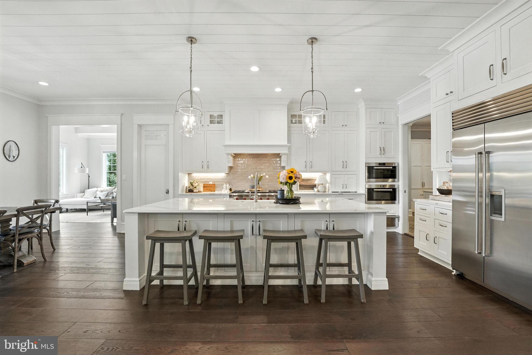 11109 VANDERBILT COVE
