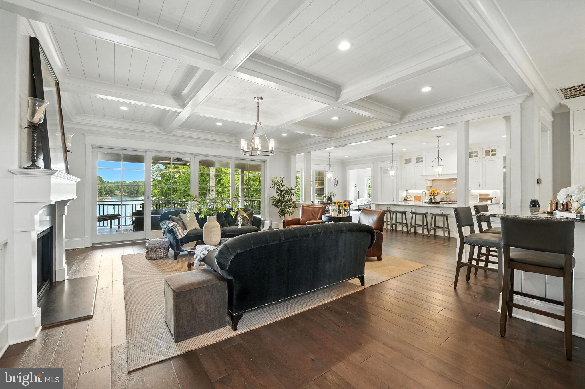 11109 VANDERBILT COVE