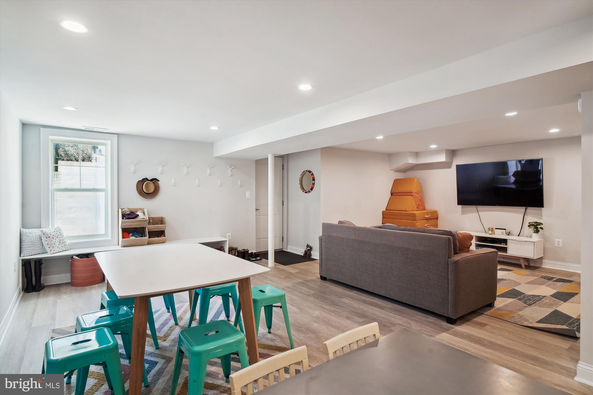 WHITE FLINT PARK - Residential