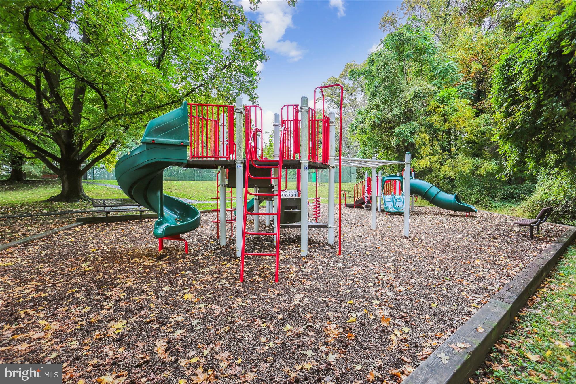 WHITE FLINT PARK - Residential