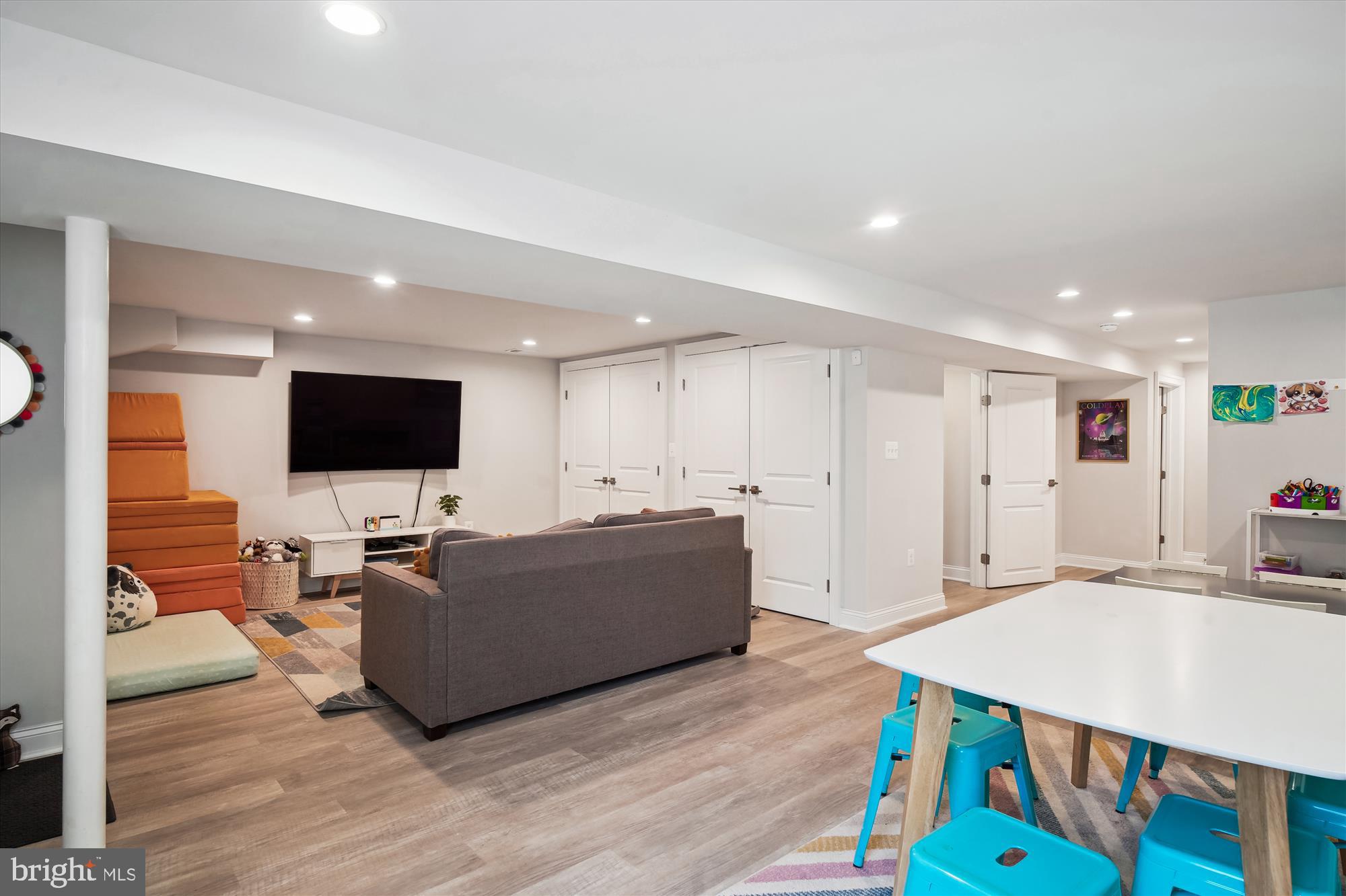 WHITE FLINT PARK - Residential