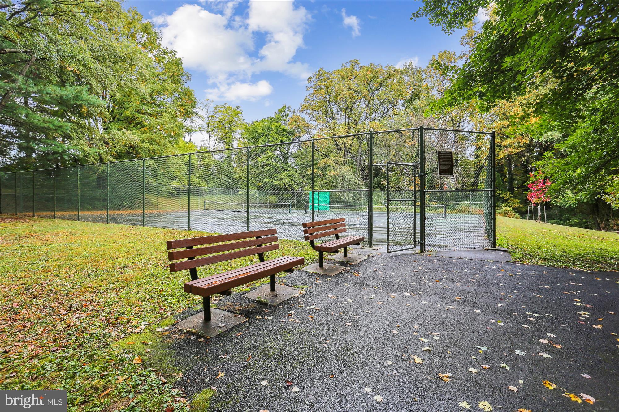 WHITE FLINT PARK - Residential