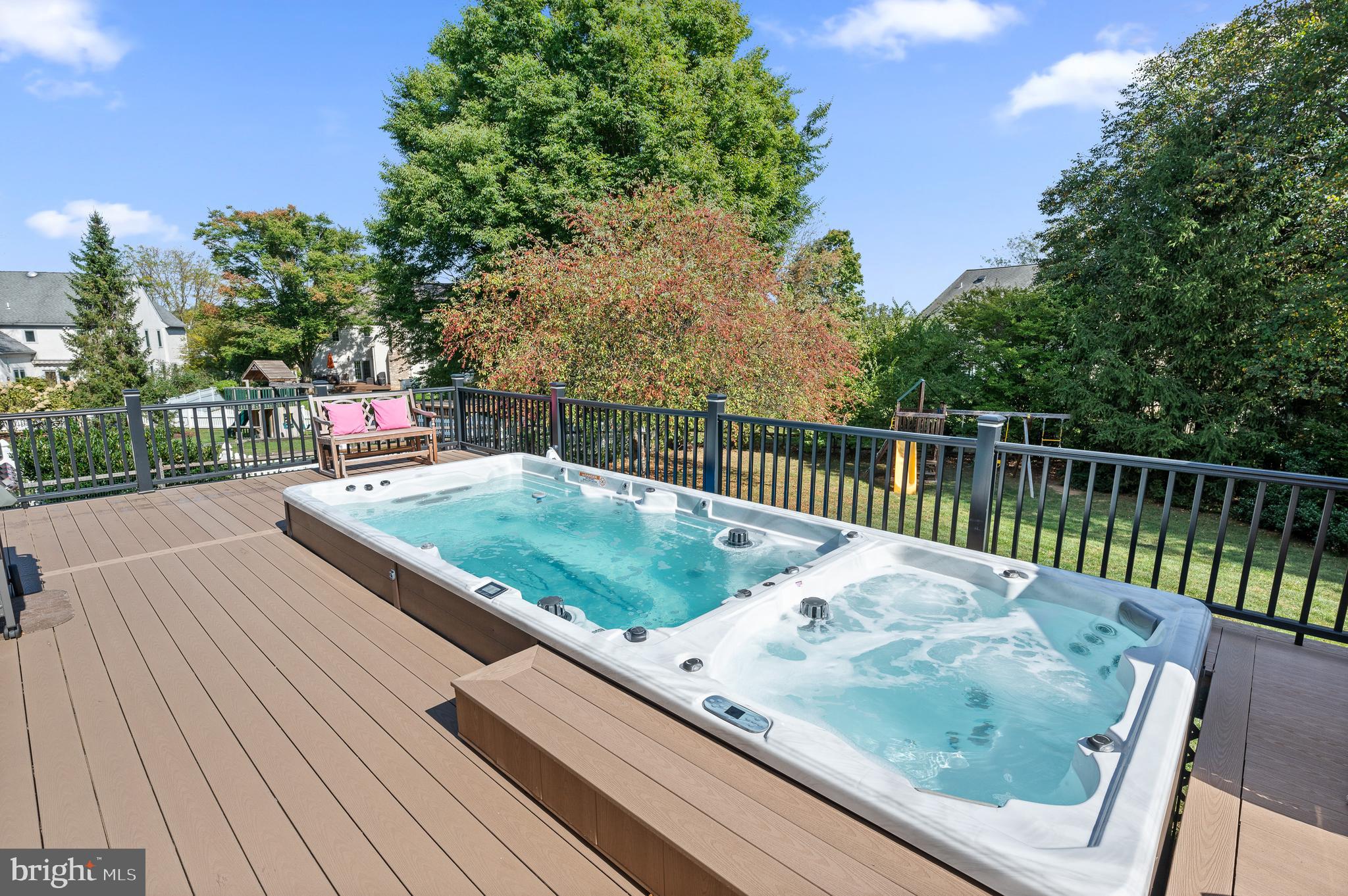 CORNERSTONE - Residential