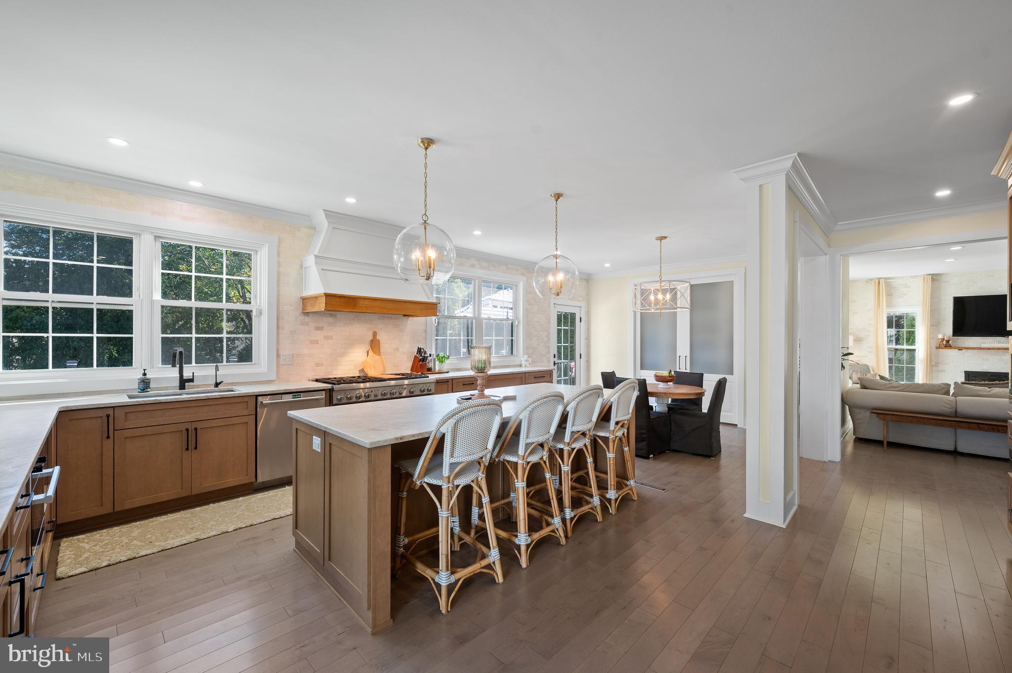 CORNERSTONE - Residential