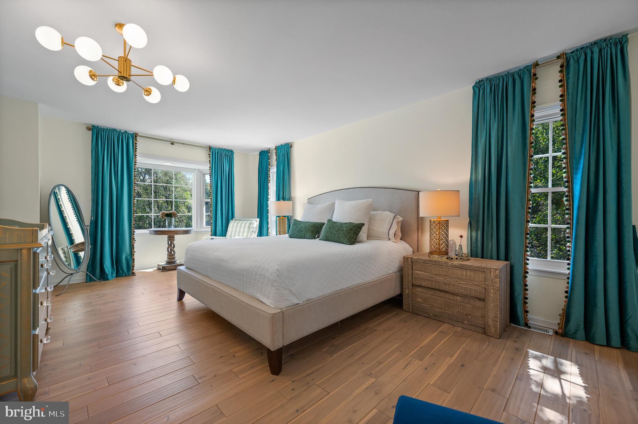 CORNERSTONE - Residential