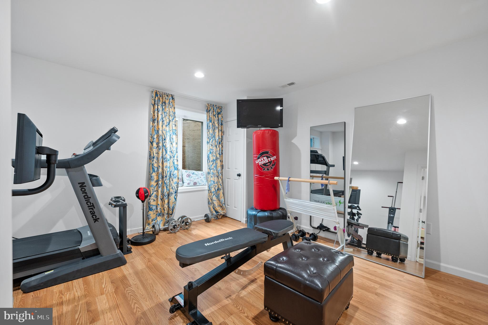 CORNERSTONE - Residential