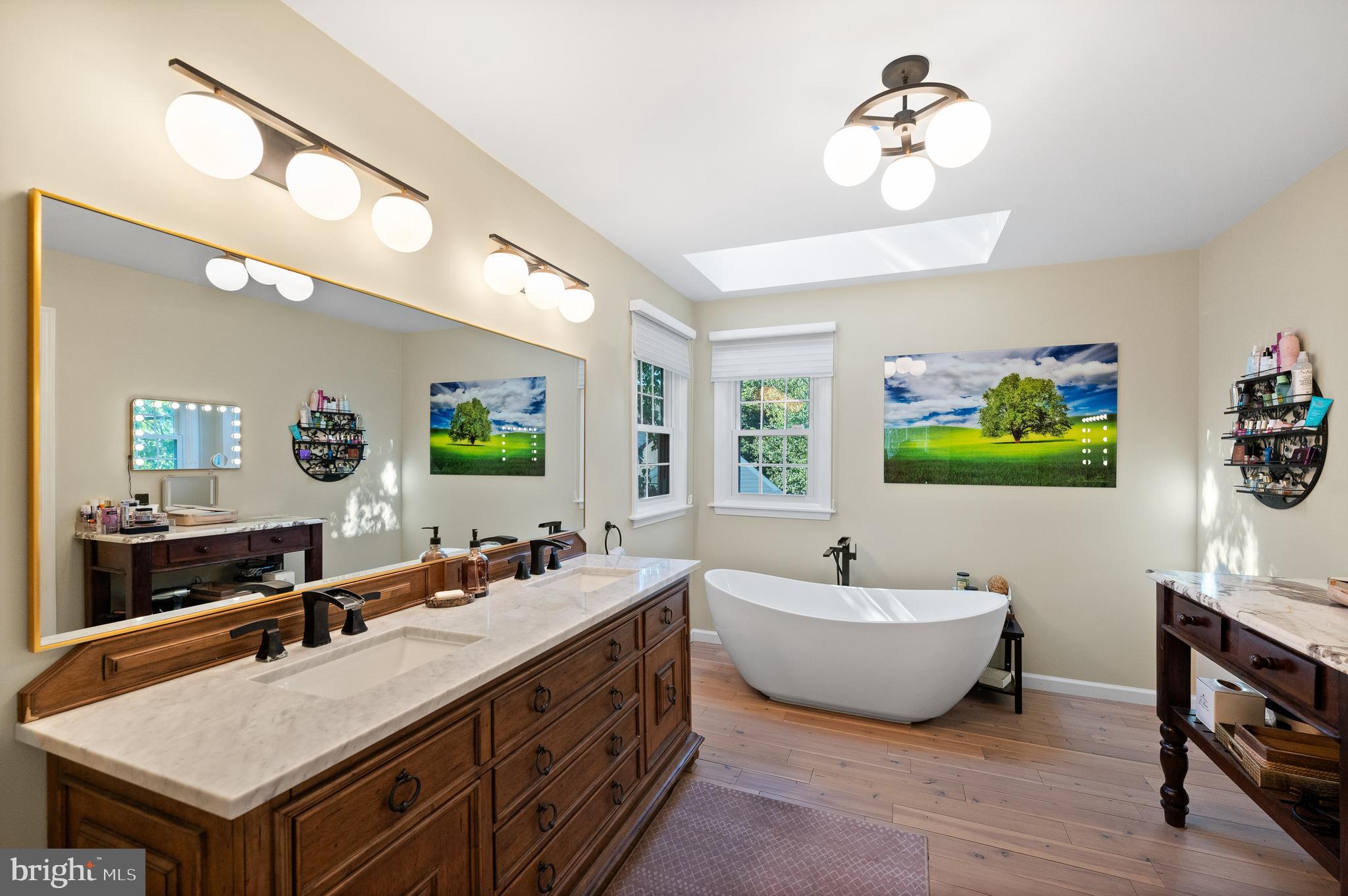 CORNERSTONE - Residential