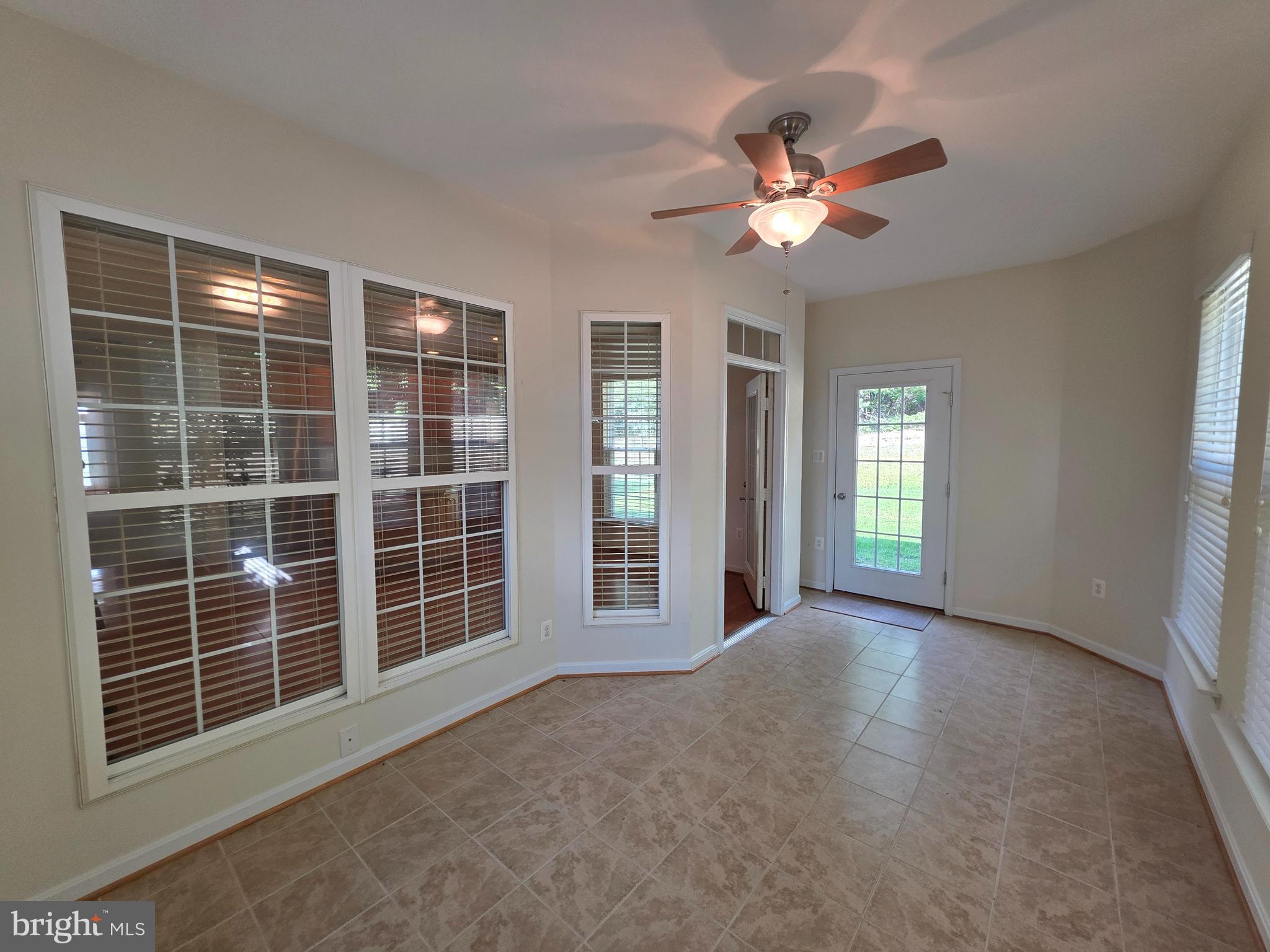 HAWTHORNE GREENE - Residential Lease