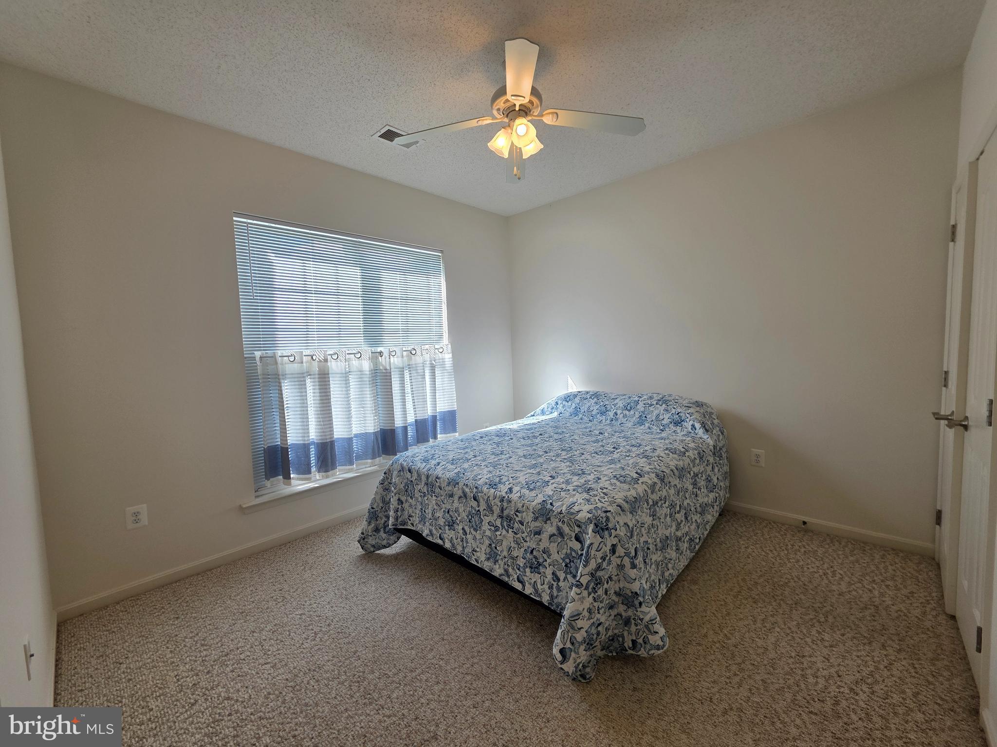 HAWTHORNE GREENE - Residential Lease