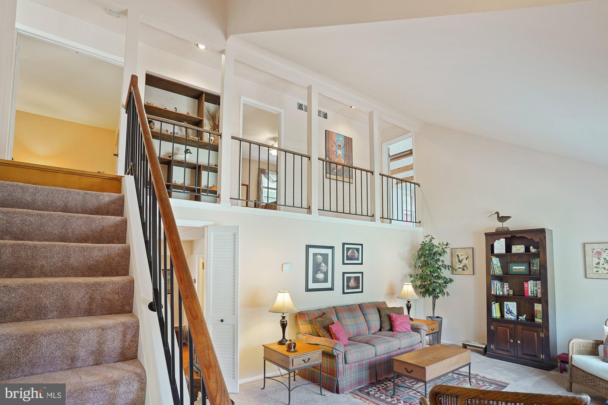 RIVERSIDE - Residential