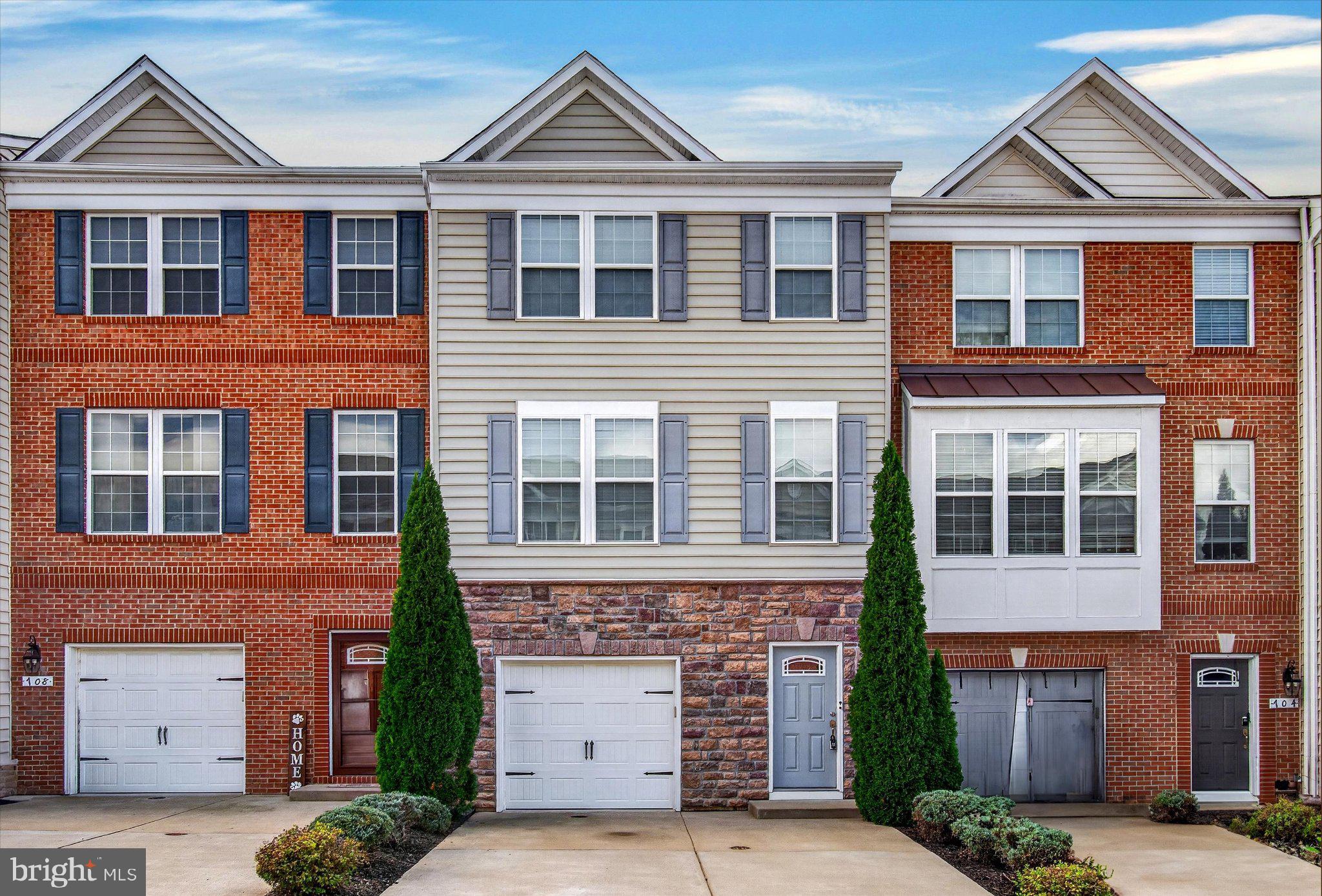 706 BUNKER LANE