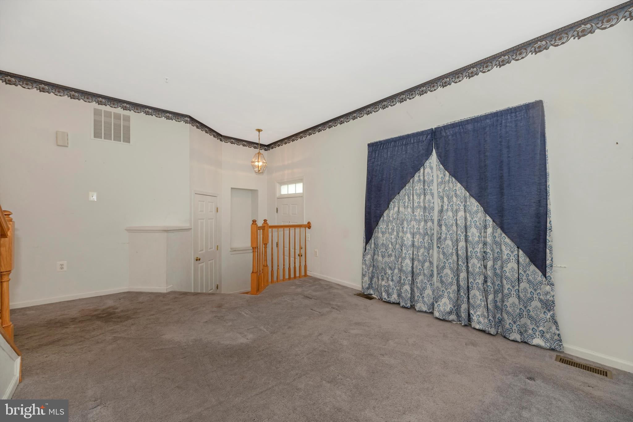 SPRING RIDGE - Residential