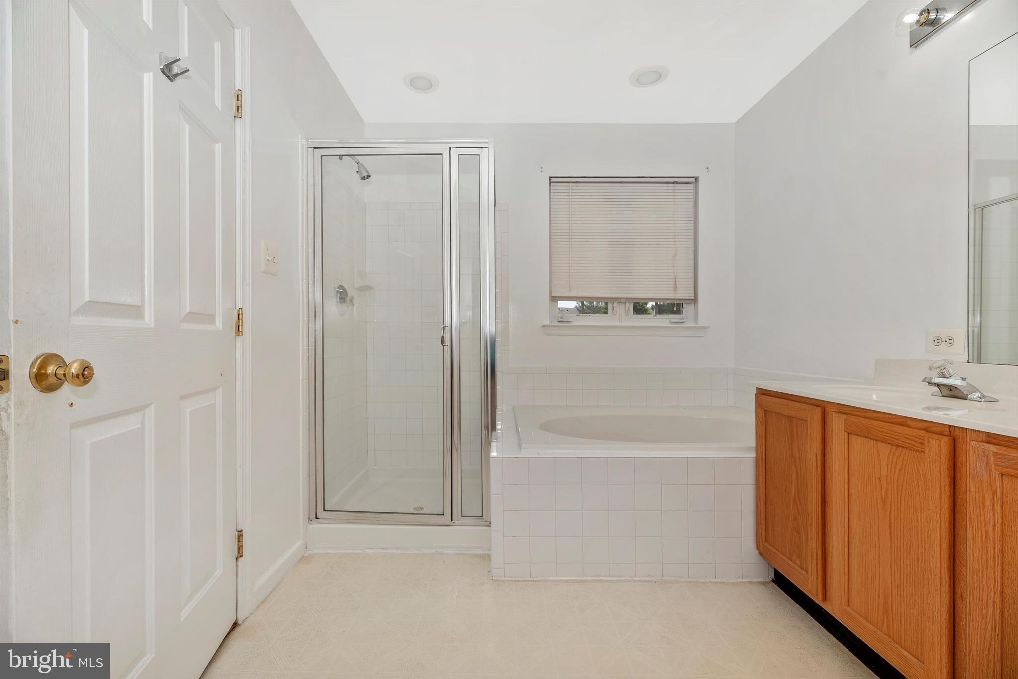 SPRING RIDGE - Residential