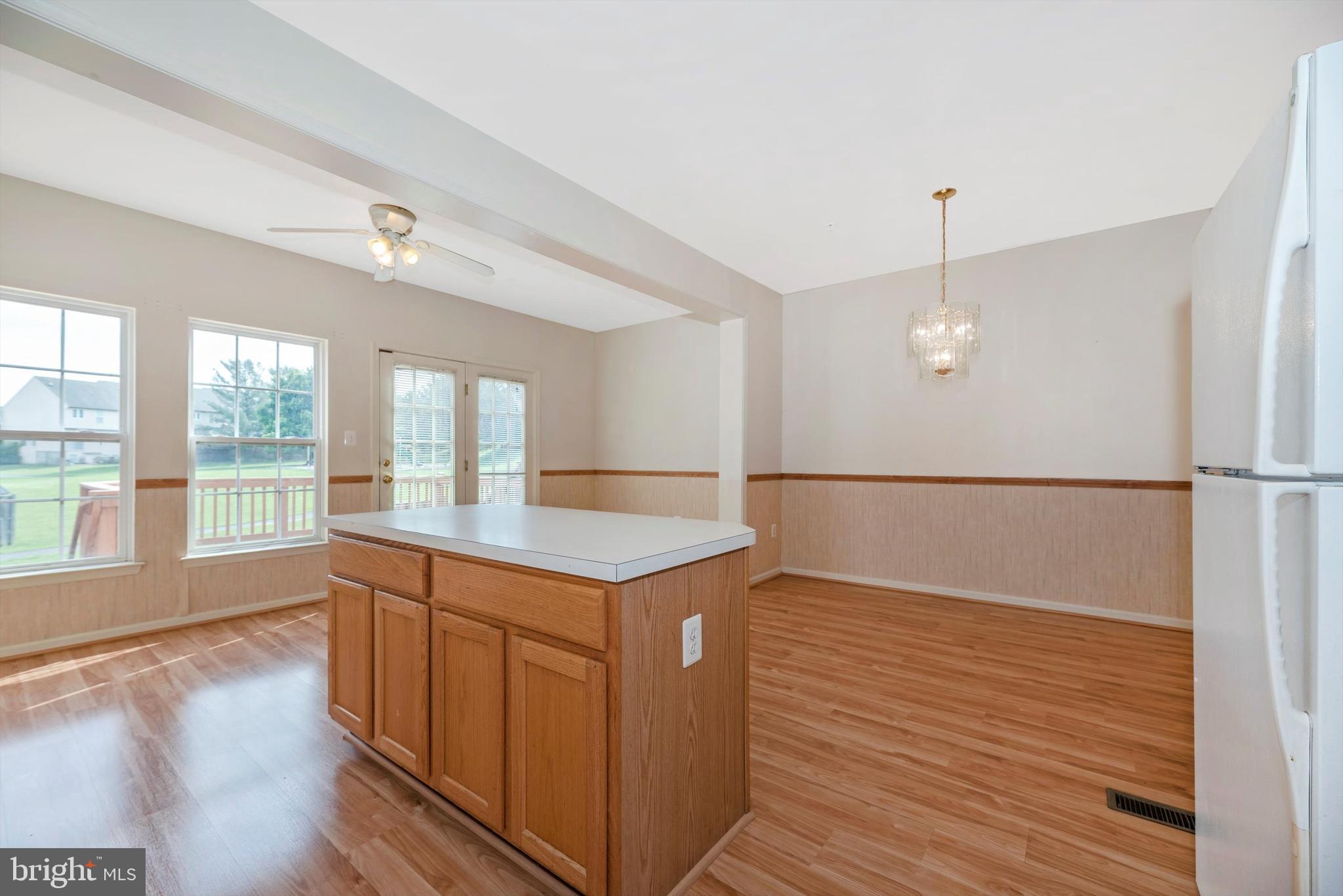 SPRING RIDGE - Residential