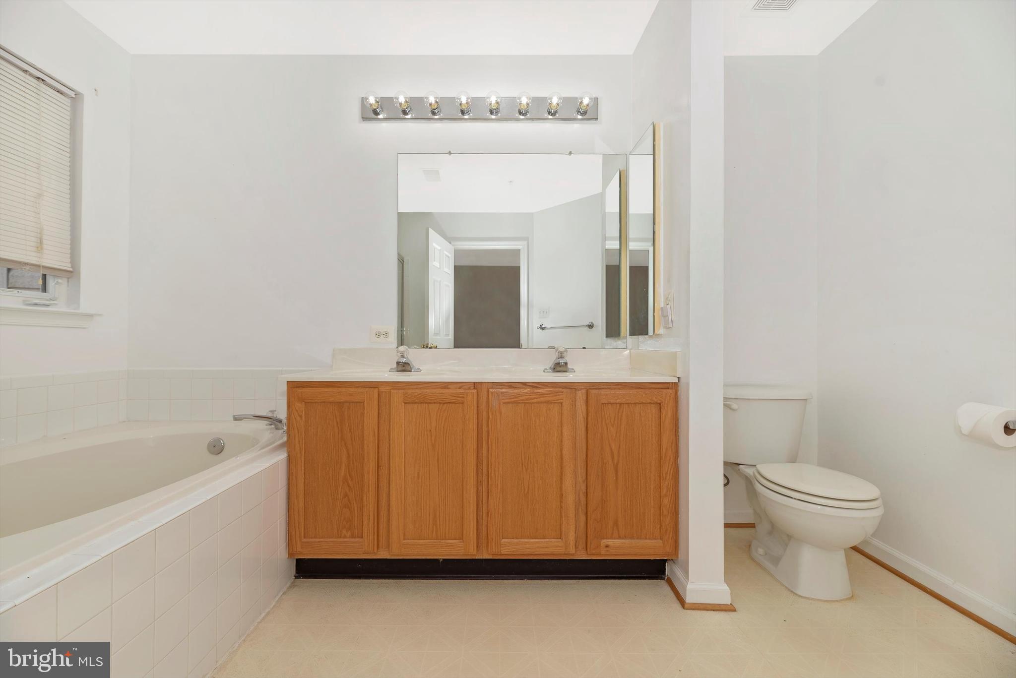 SPRING RIDGE - Residential