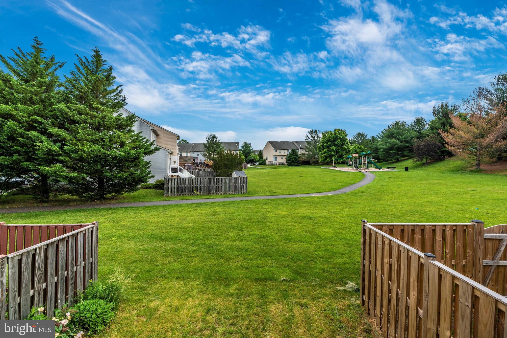 SPRING RIDGE - Residential