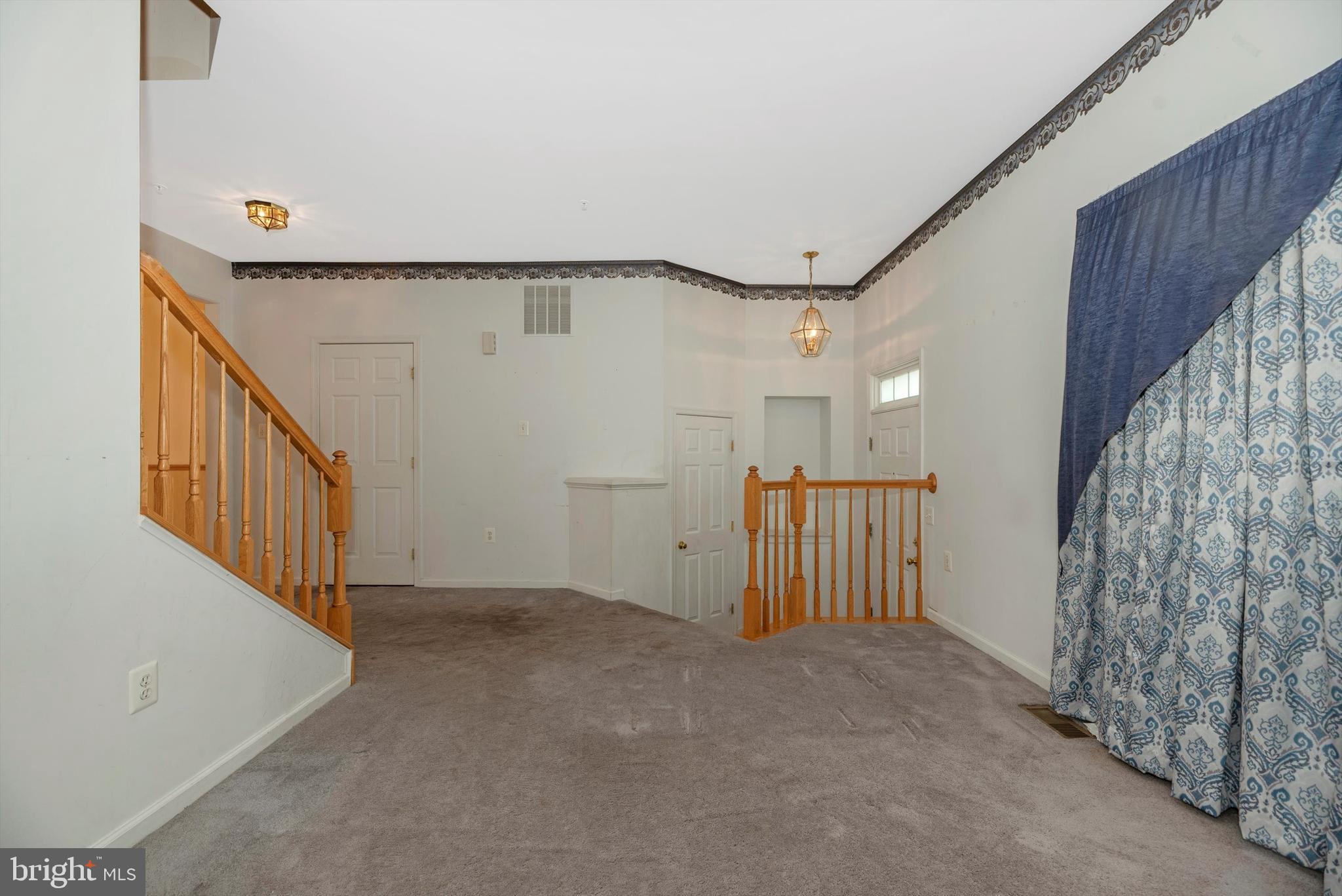 SPRING RIDGE - Residential