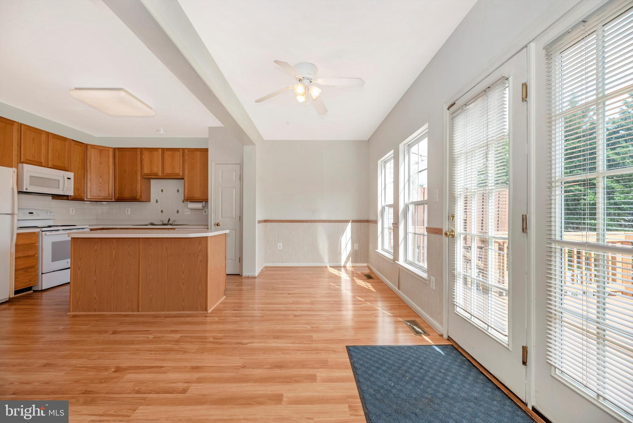 SPRING RIDGE - Residential