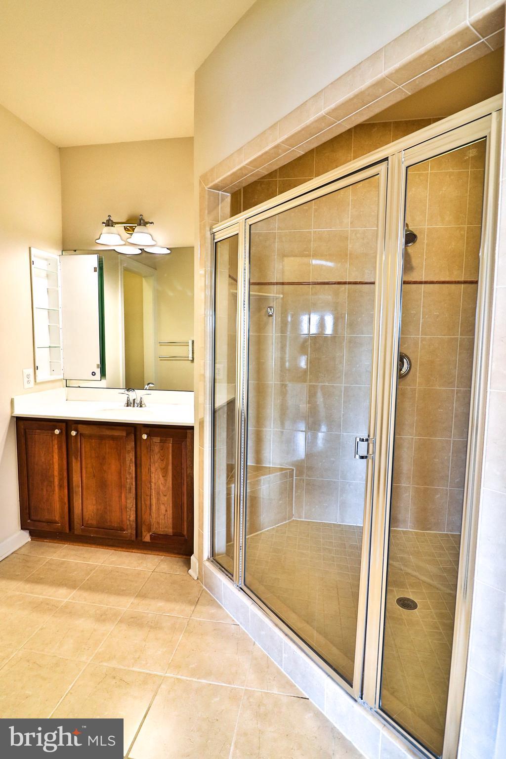 HIDDEN CREEK - Residential Lease