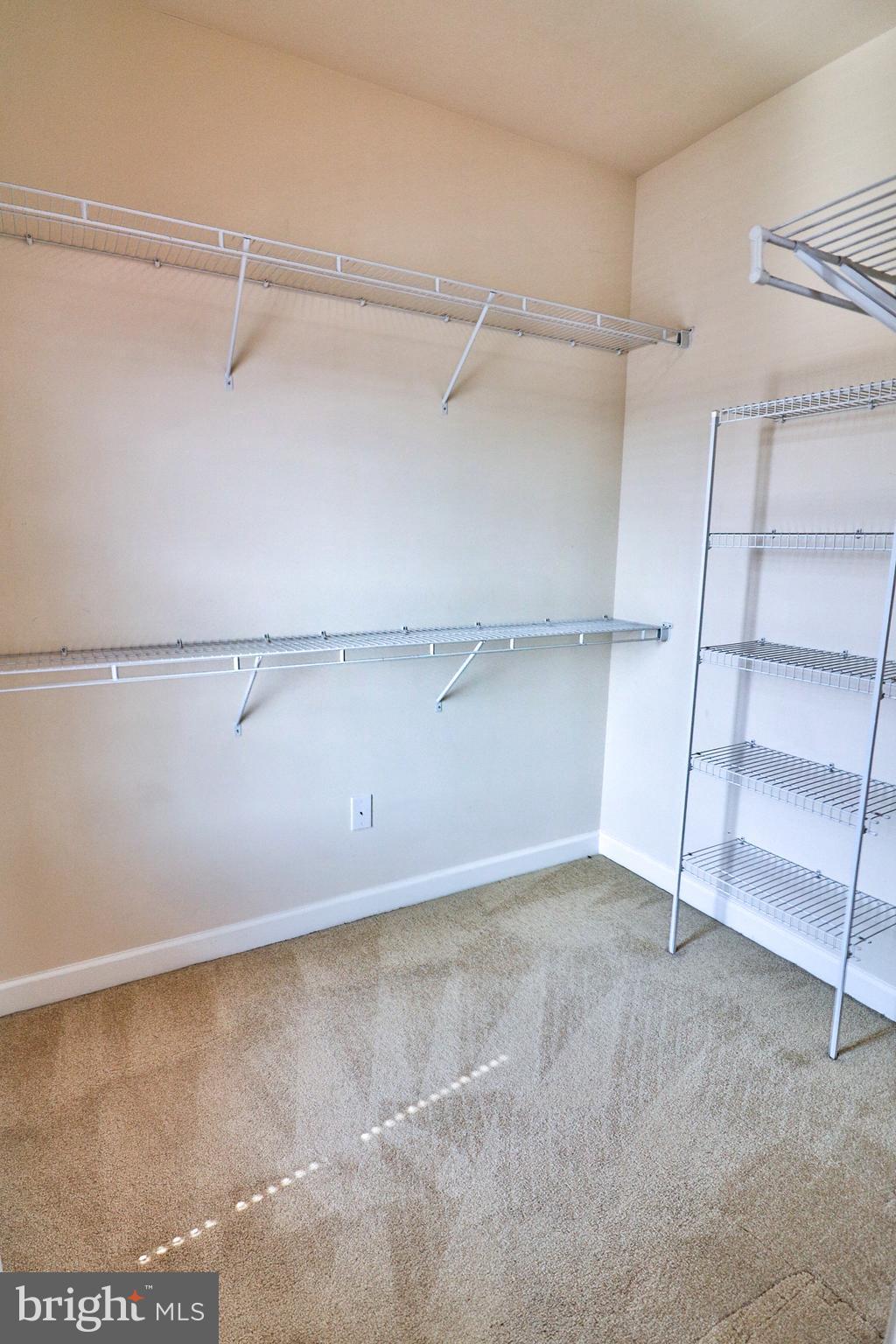 HIDDEN CREEK - Residential Lease