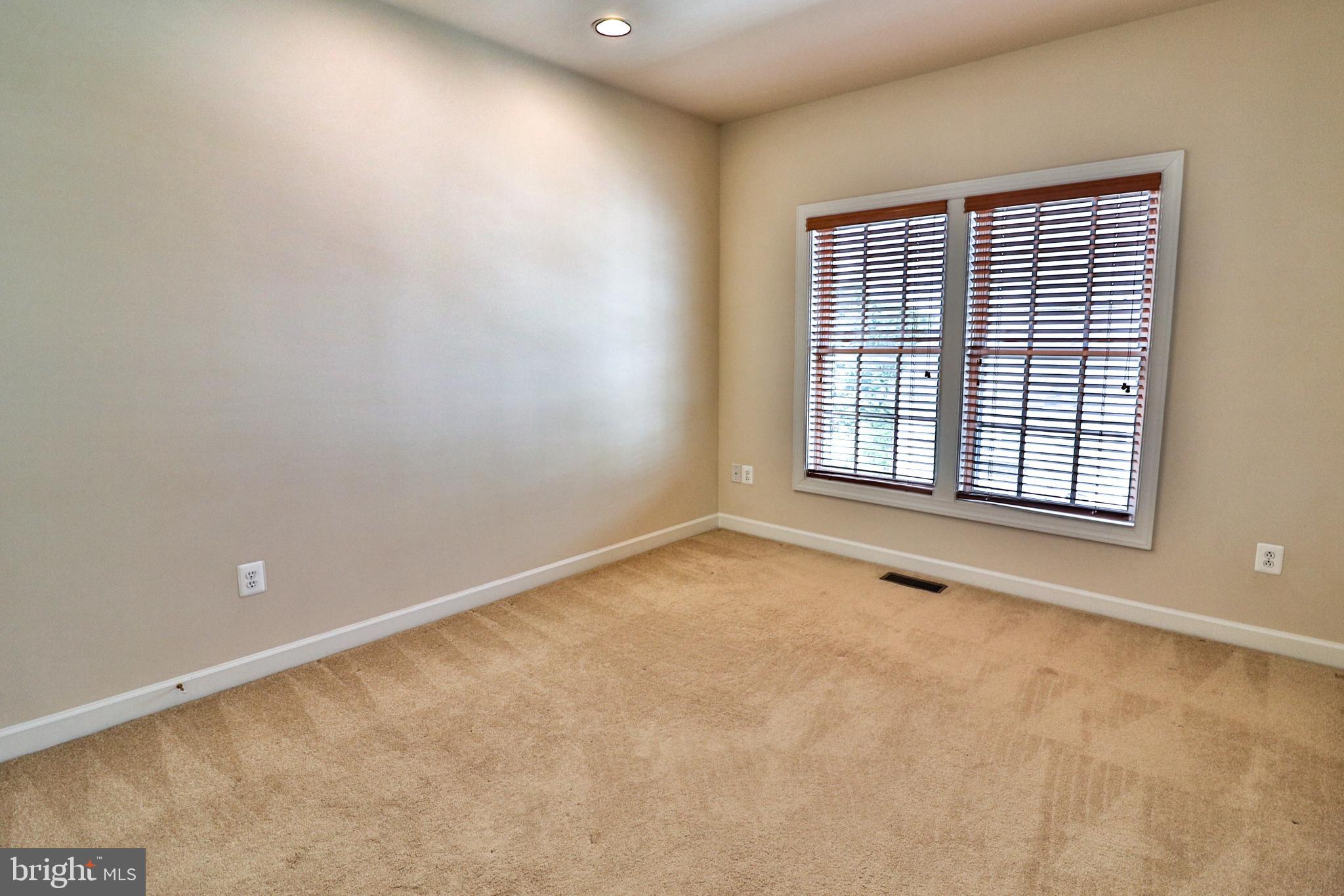 HIDDEN CREEK - Residential Lease