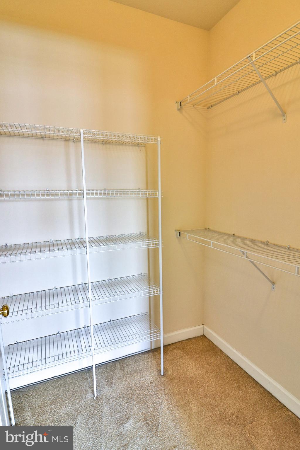 HIDDEN CREEK - Residential Lease