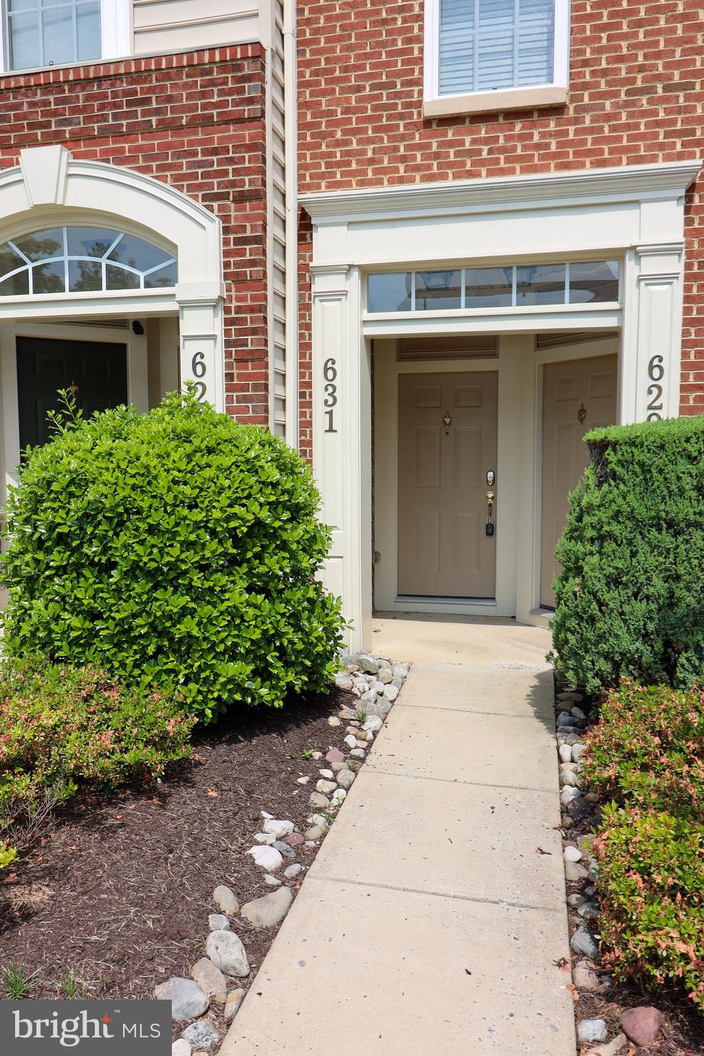 HIDDEN CREEK - Residential Lease