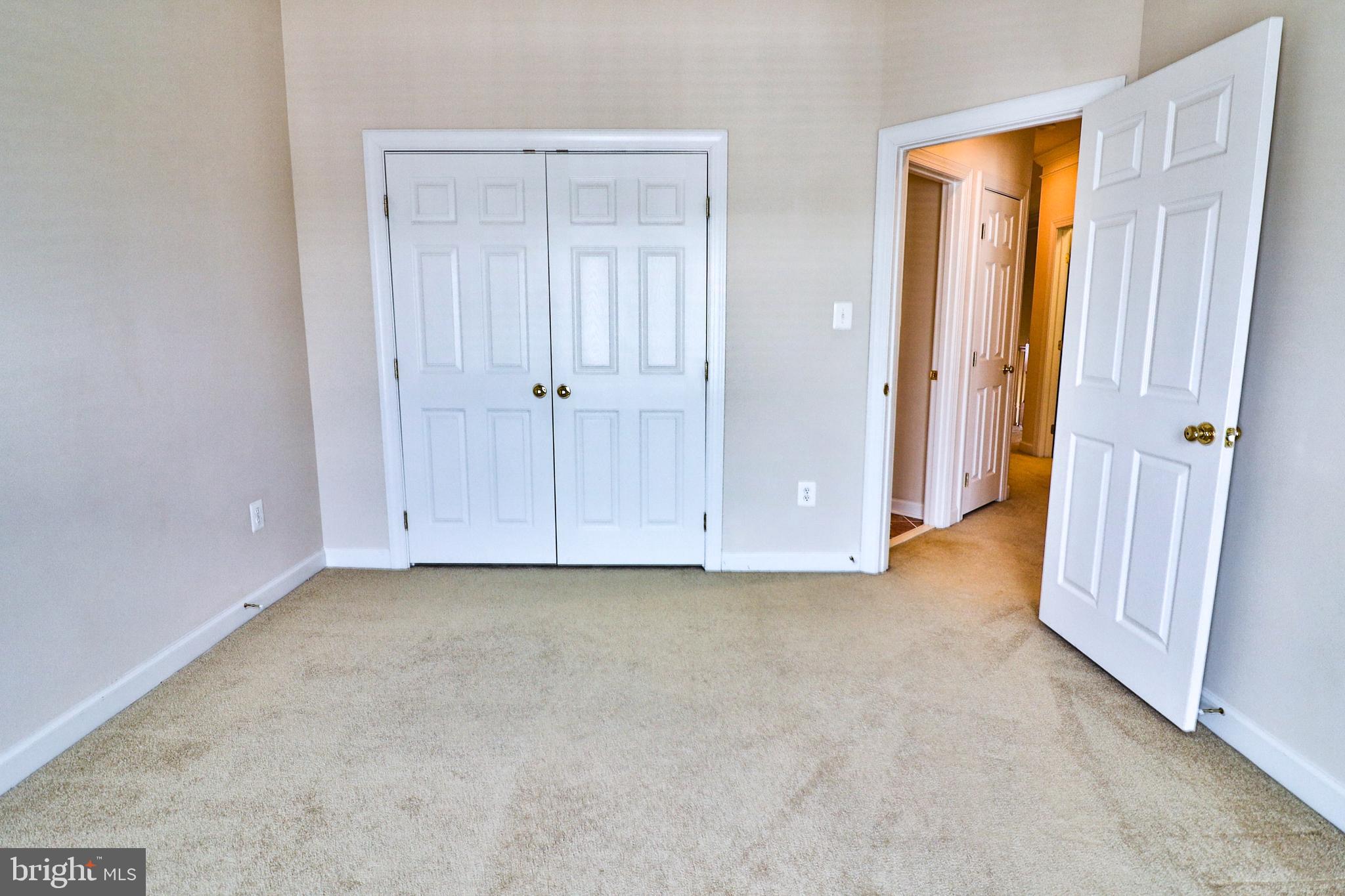 HIDDEN CREEK - Residential Lease