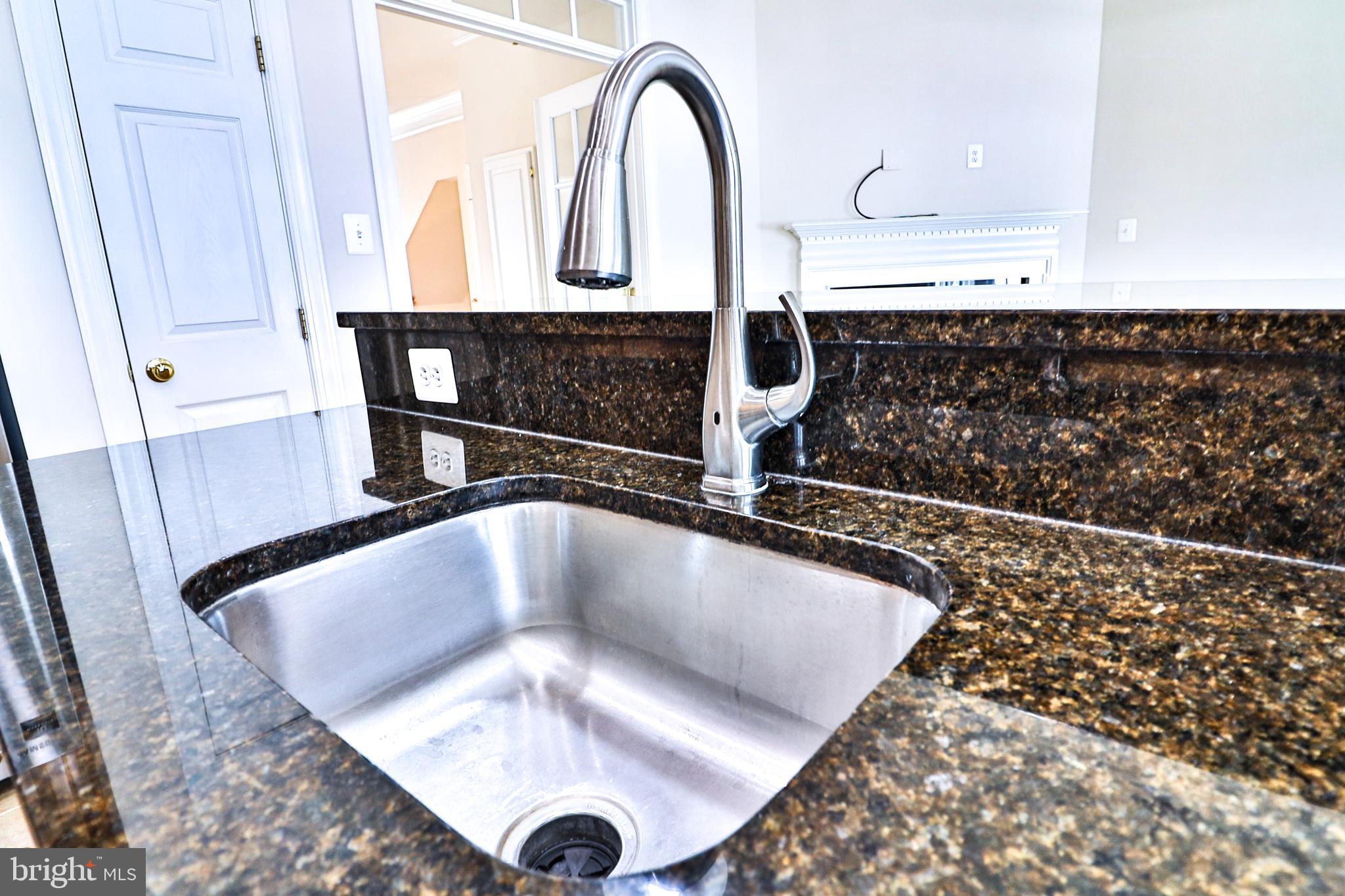 HIDDEN CREEK - Residential Lease