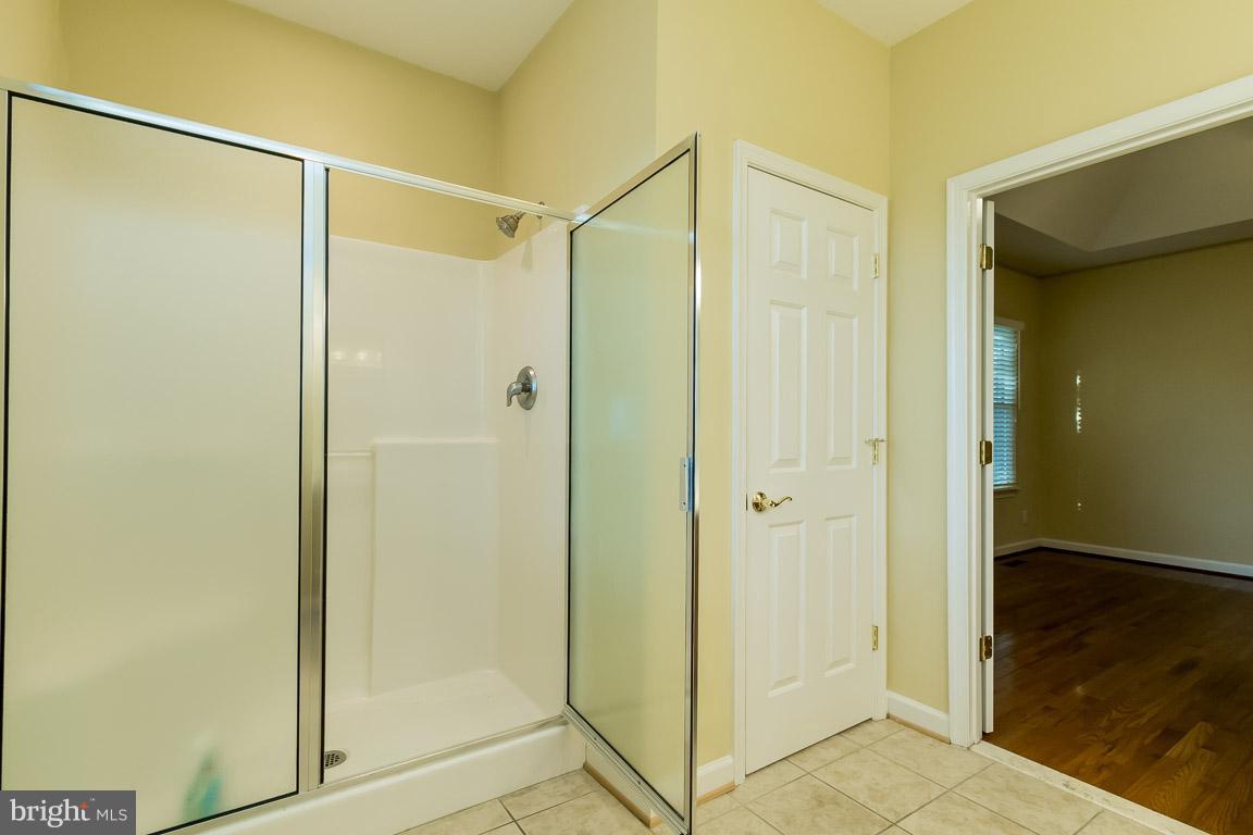 WATERFORD ESTATES - Residential Lease