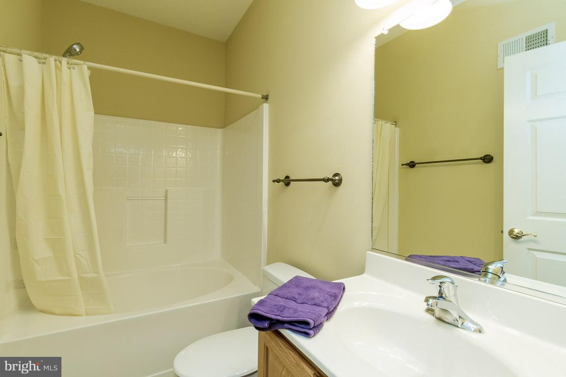 WATERFORD ESTATES - Residential Lease