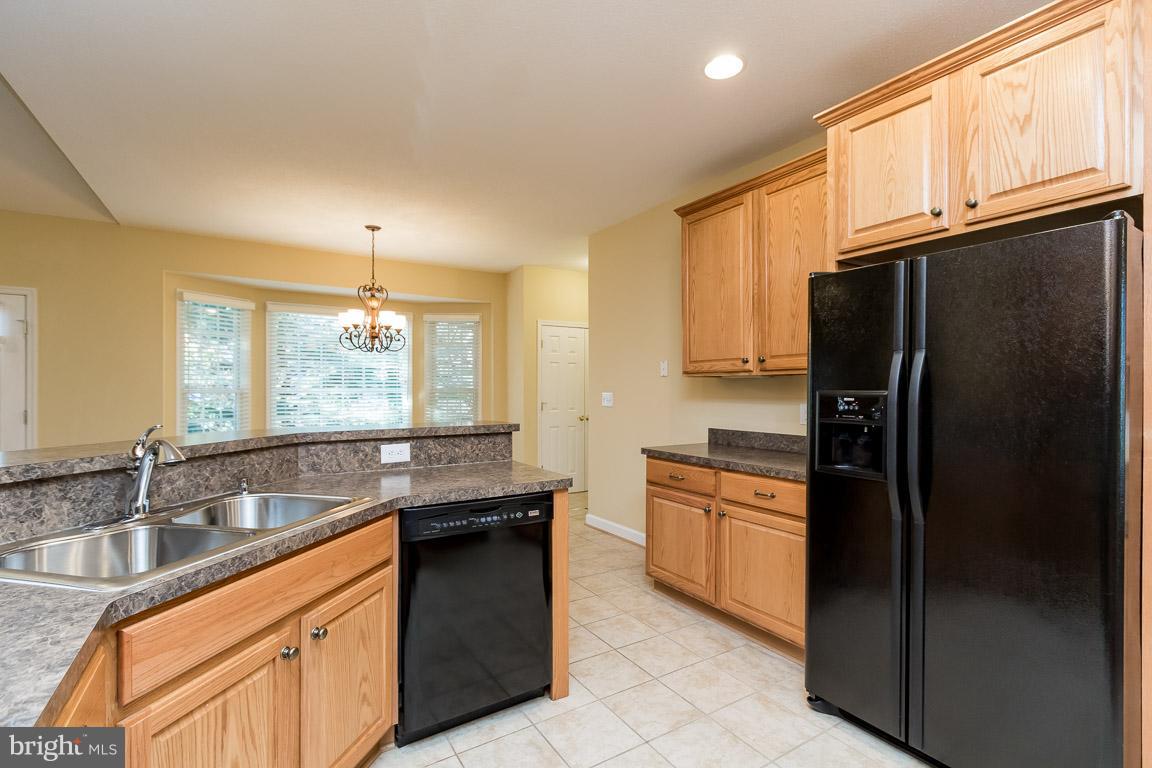 WATERFORD ESTATES - Residential Lease