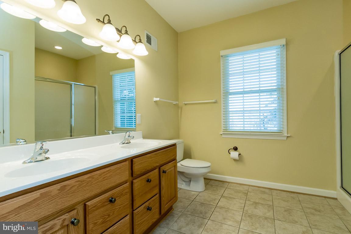 WATERFORD ESTATES - Residential Lease