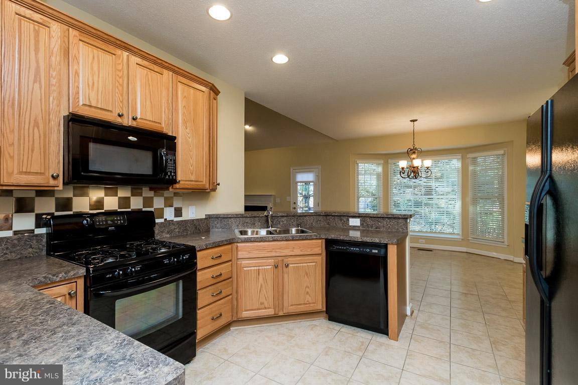WATERFORD ESTATES - Residential Lease