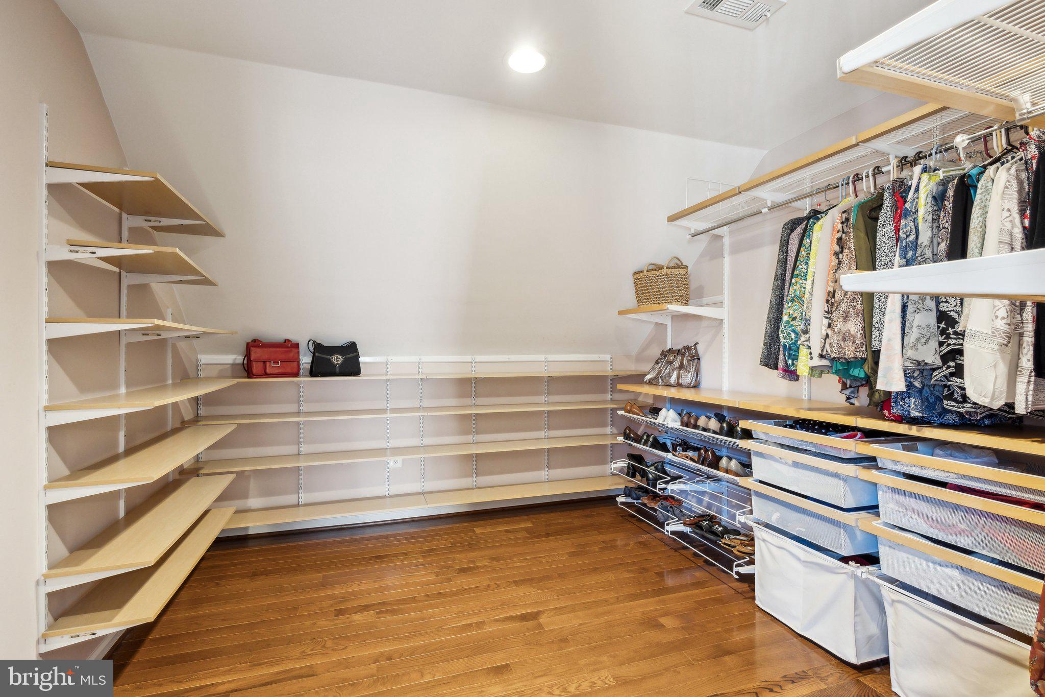 VIRGINIA RUN - Residential