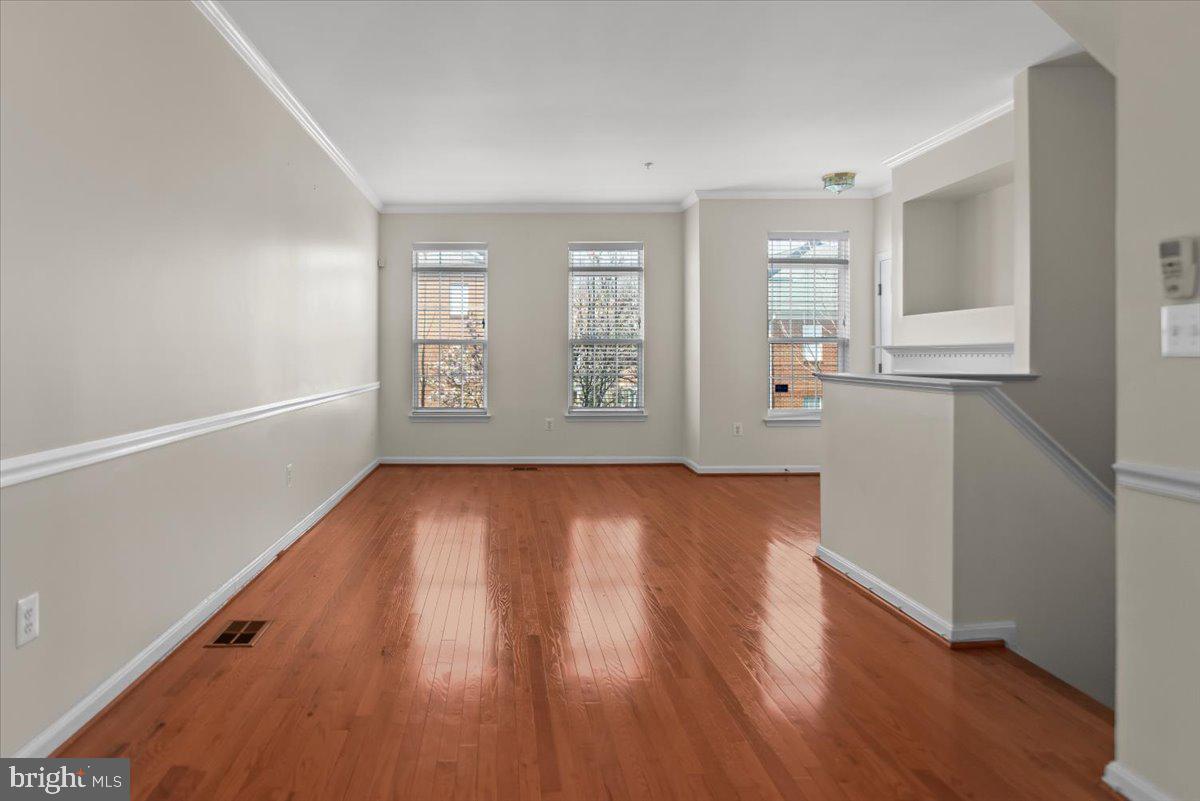 5545 LANIER AVENUE 367