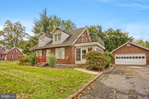 508 N 2ND STREET HALIFAX PA 17032