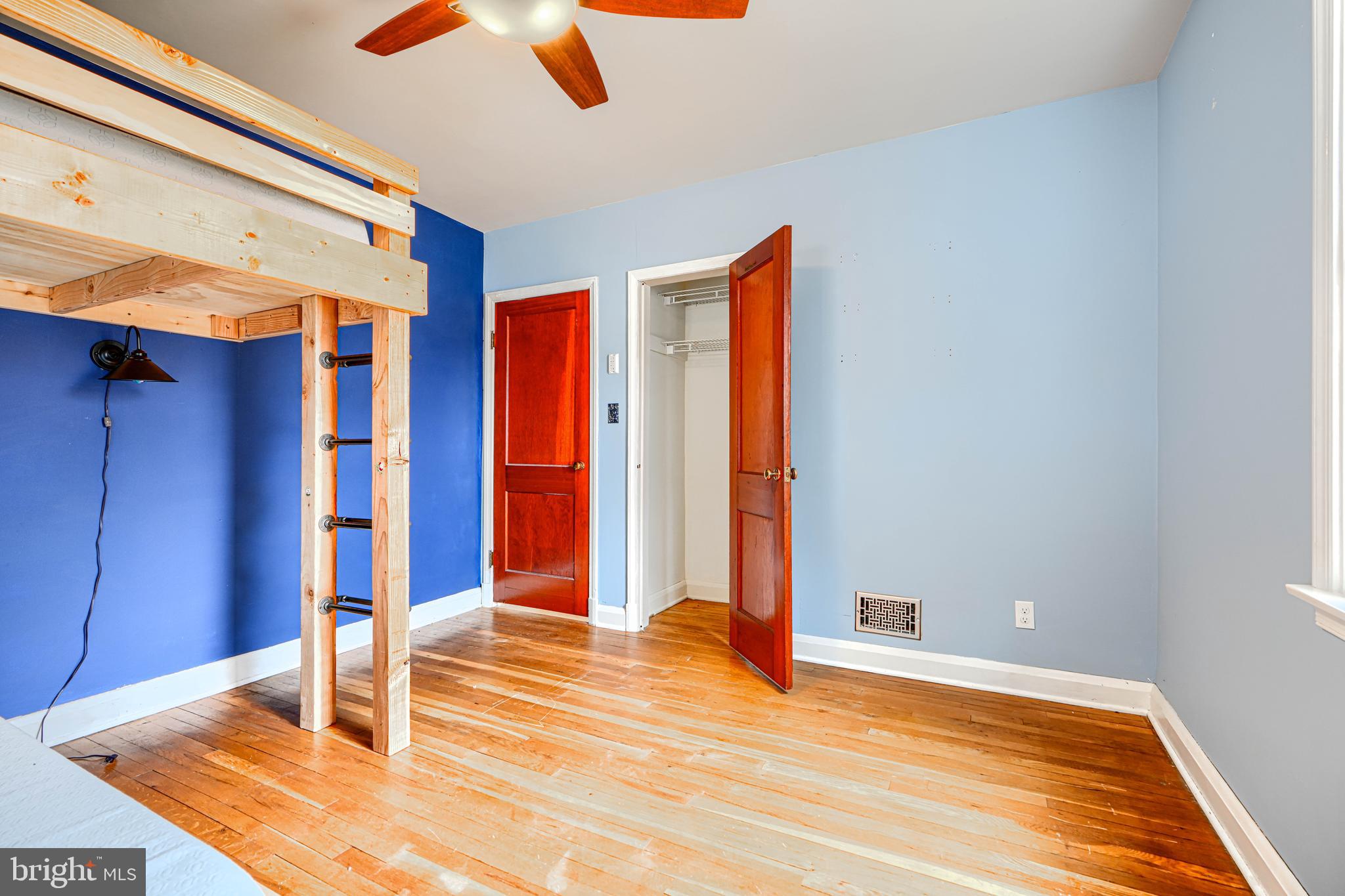 PARKVILLE - Residential